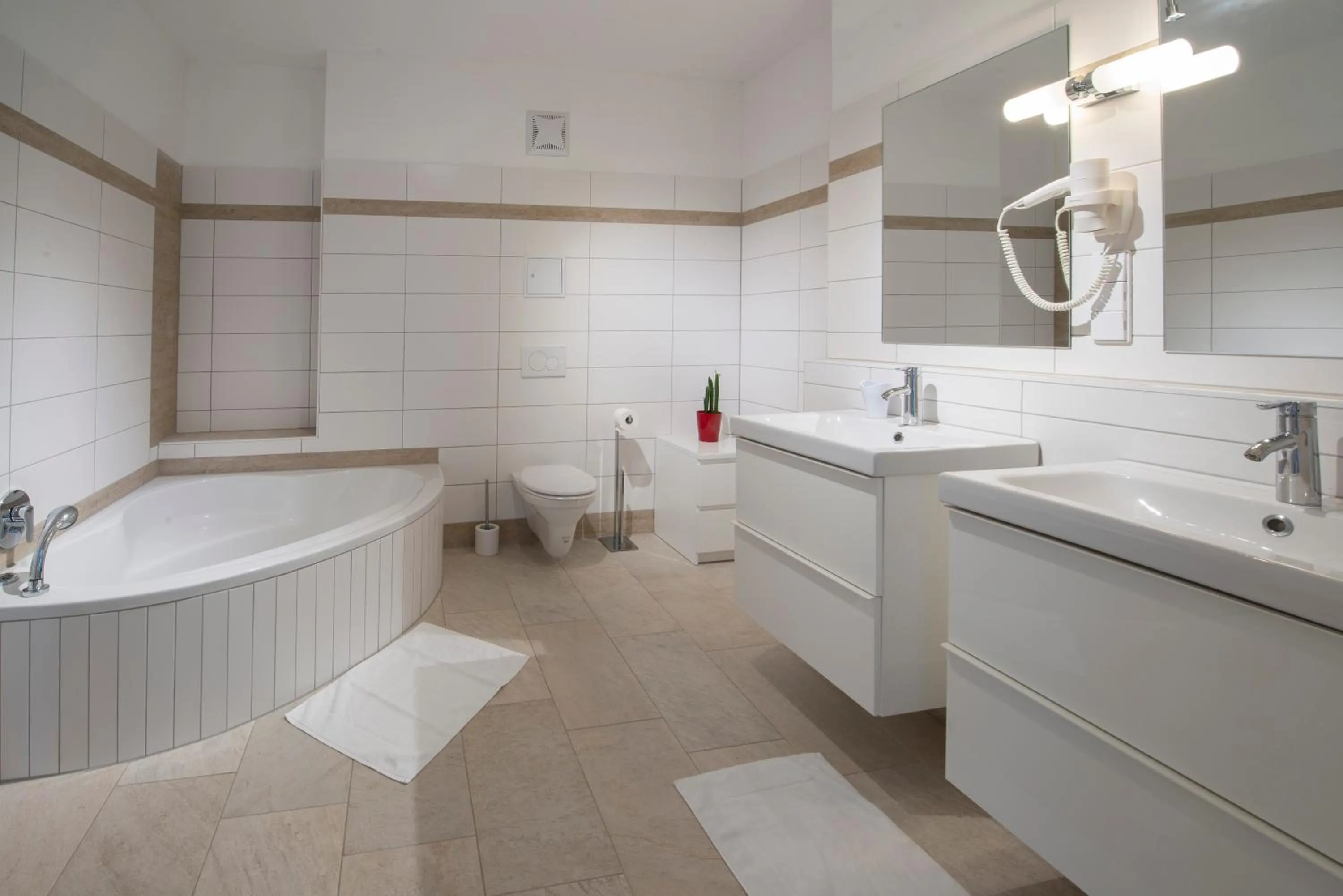 Apartment - single occupancy in WN Rooms