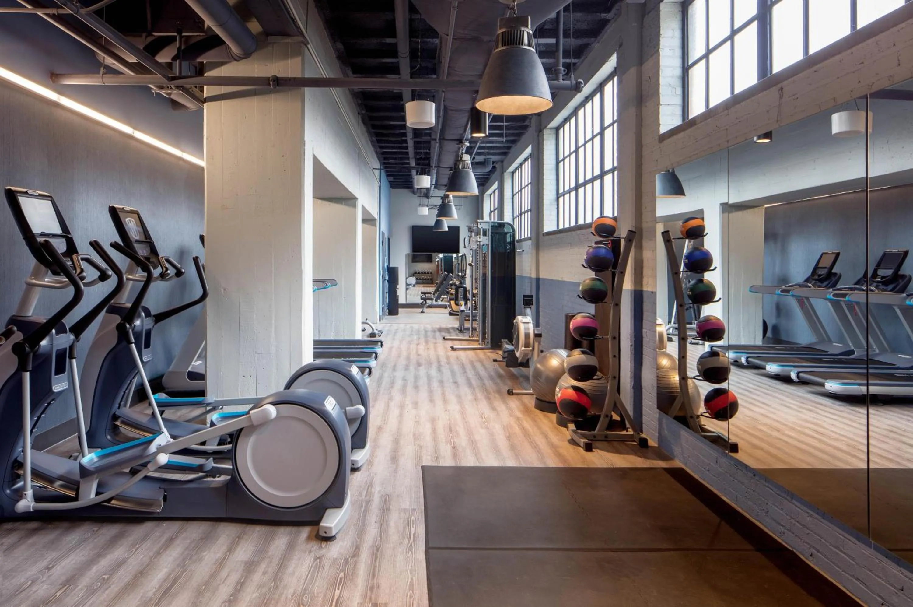 Fitness centre/facilities in Holston House Nashville, in The Unbound Collection by Hyatt
