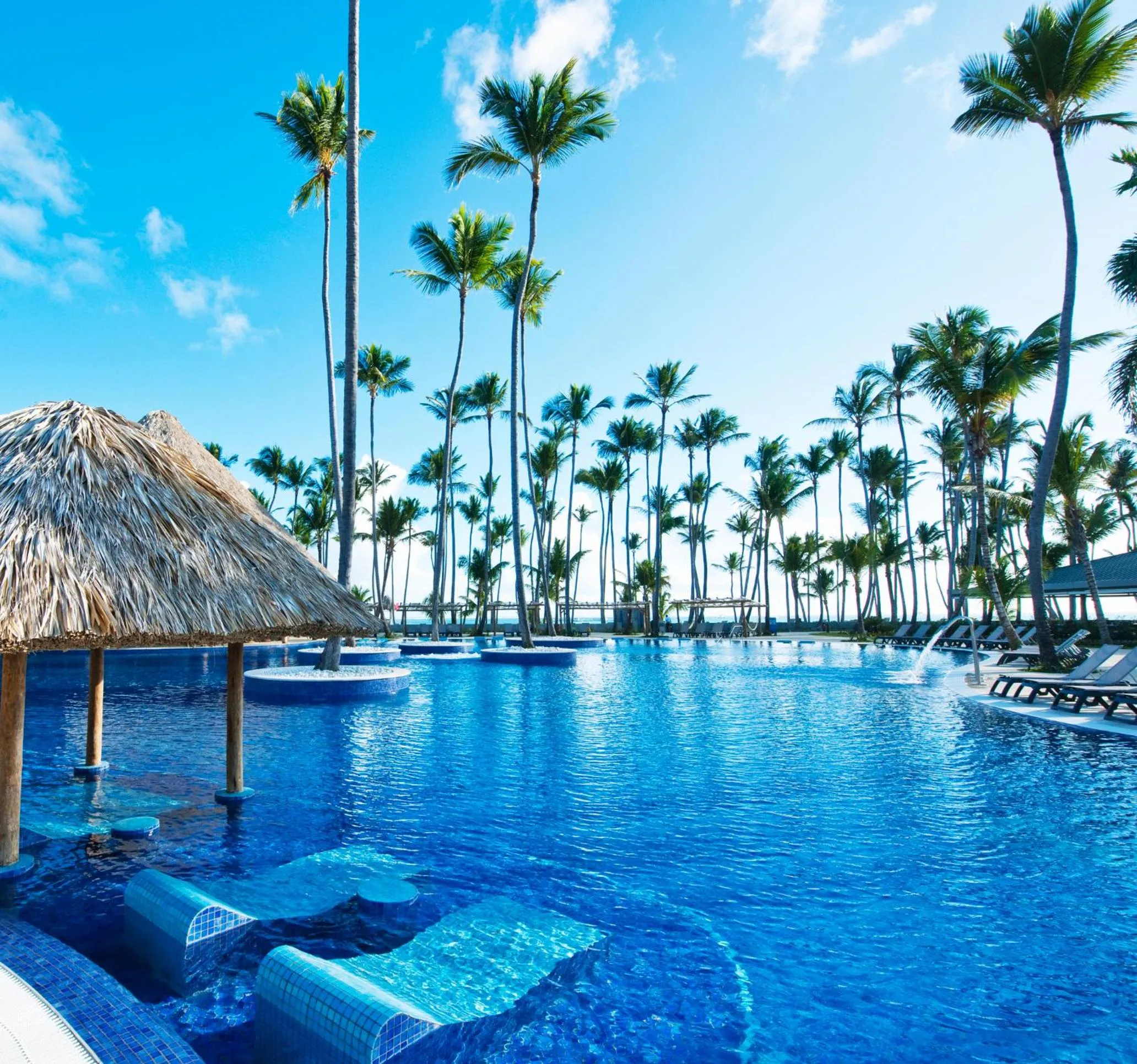 Swimming pool in Barceló Bávaro Beach - Adults Only All Inclusive