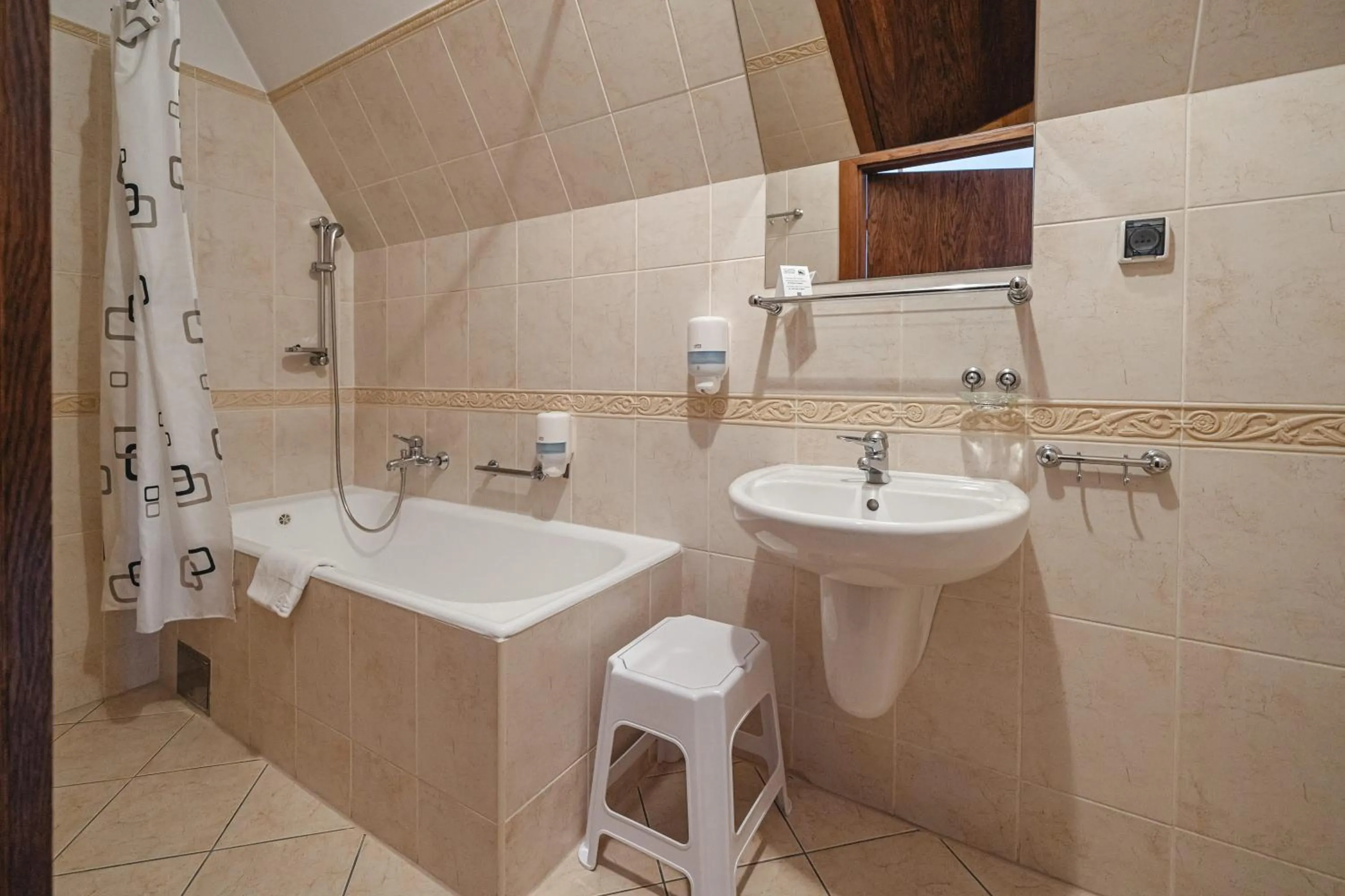 Zespół Dolina Białego - Willa Pan Tadeusz