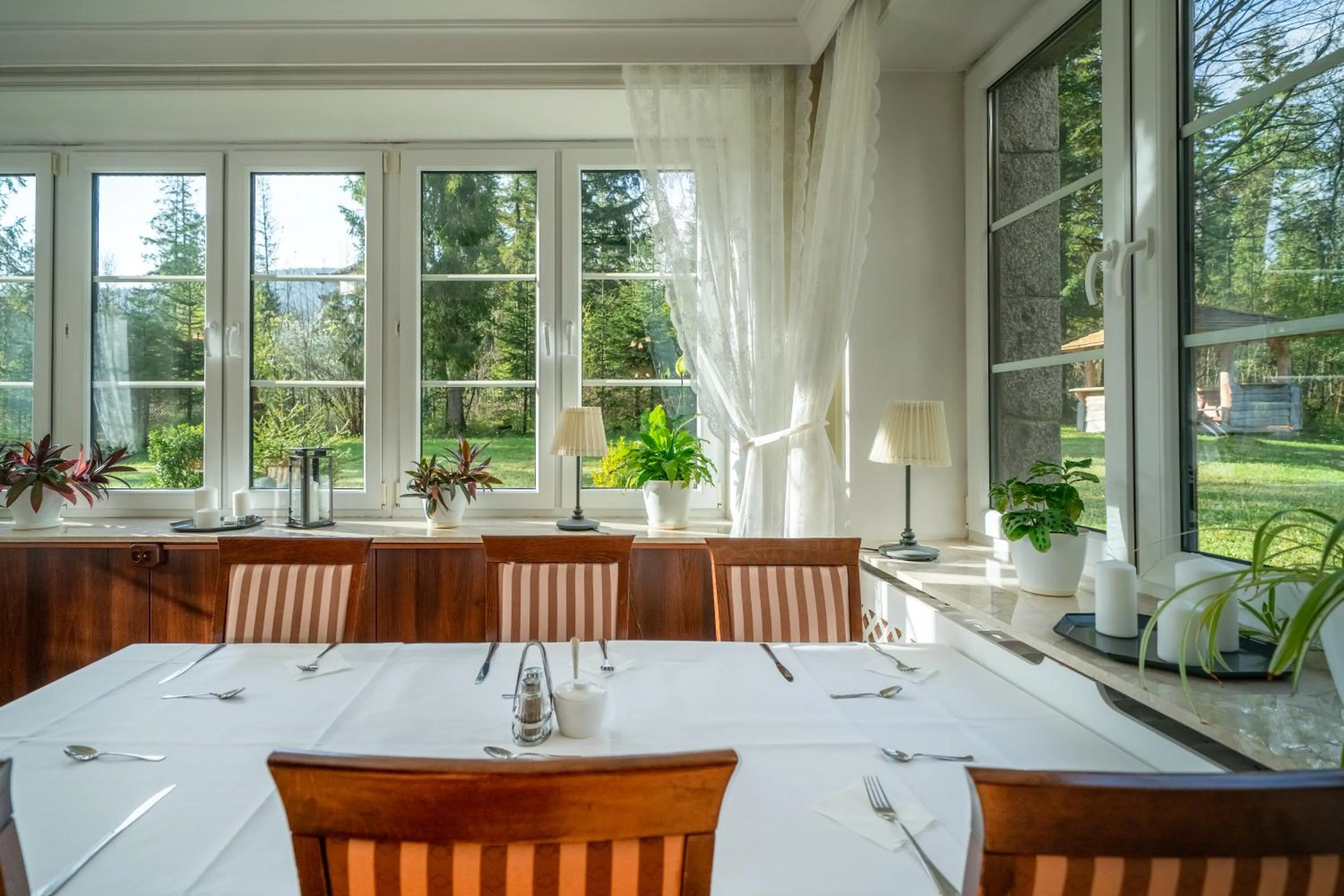 Restaurant/places to eat in Zespół Dolina Białego - Willa Pan Tadeusz