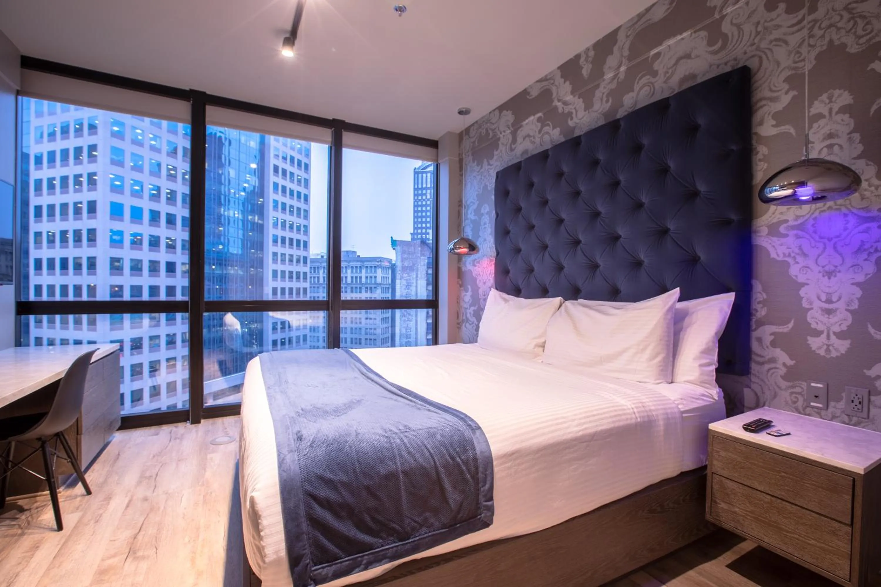 Bedroom, Bed in Etage Executive Living