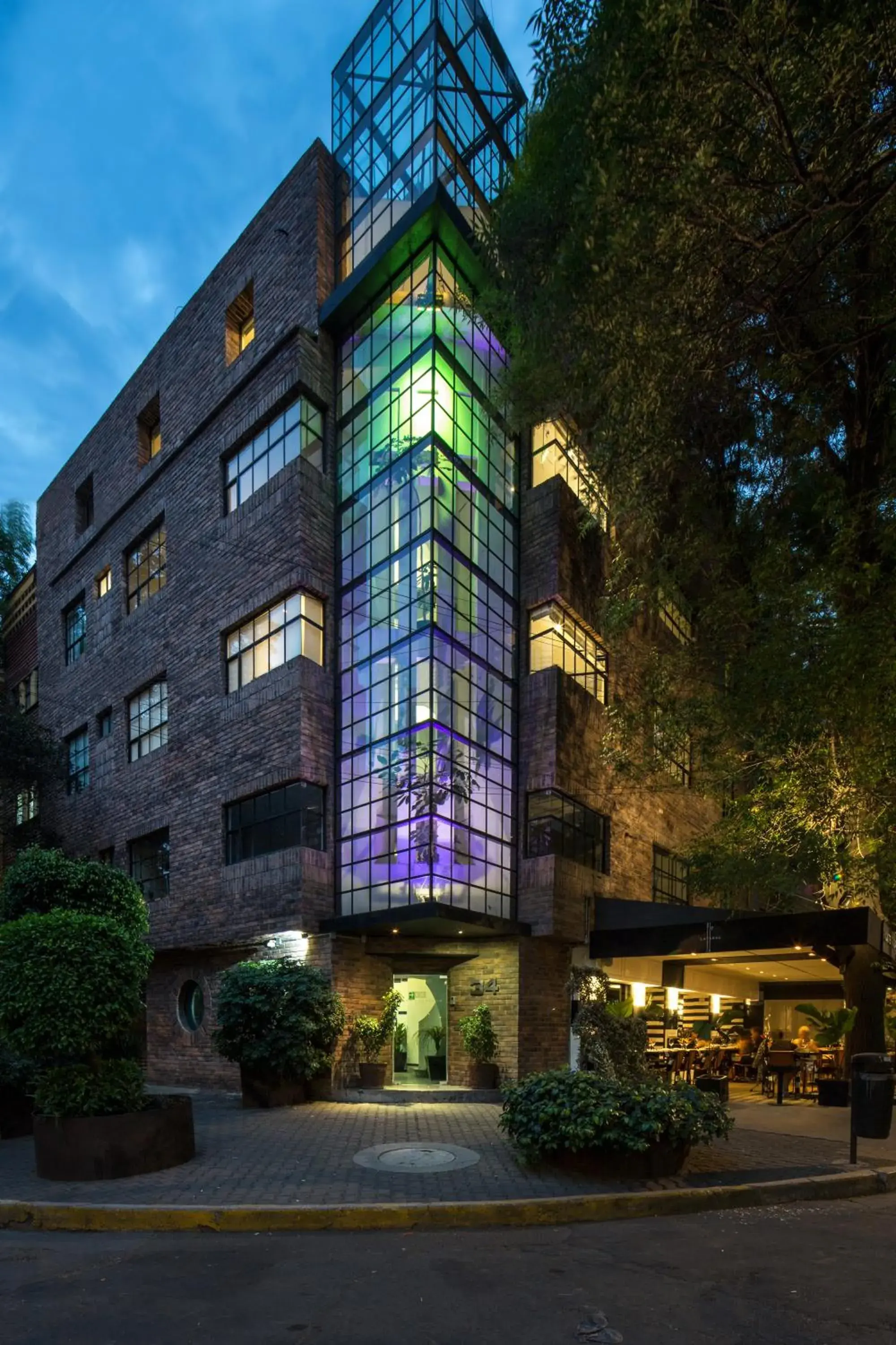 Property building in FlowSuites Polanco Property building in FlowSuites Polanco