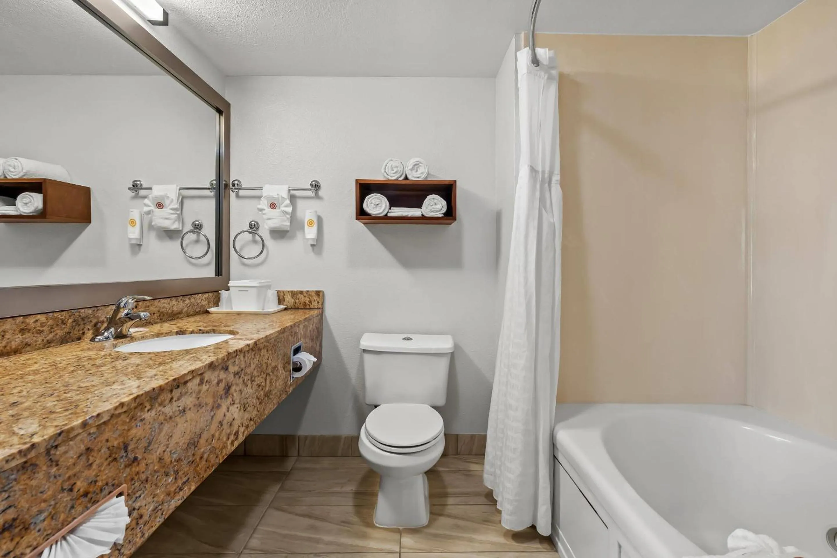 Bedroom in Comfort Inn South San Jose - Morgan Hill