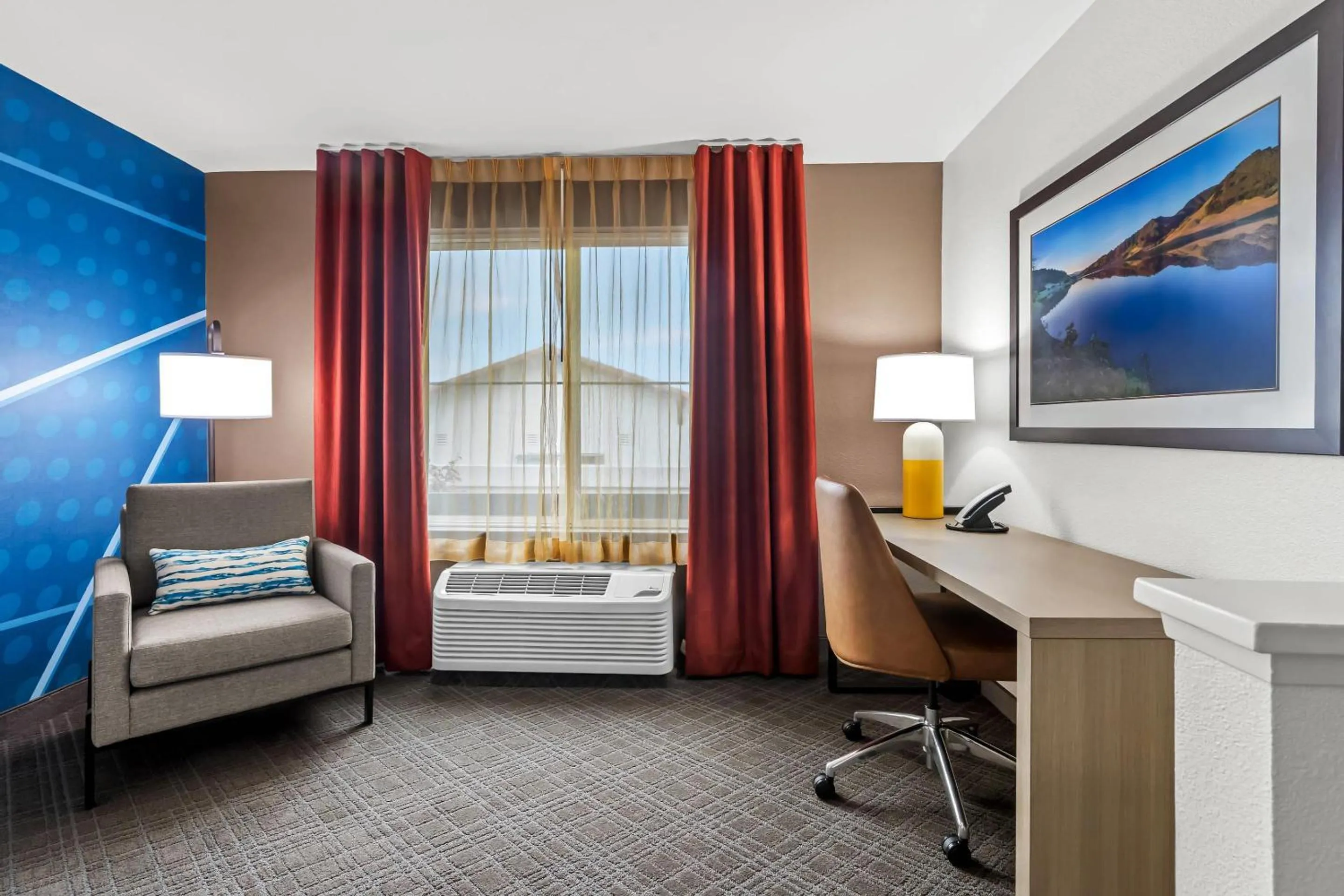 Bedroom, Bed in Comfort Inn South San Jose - Morgan Hill