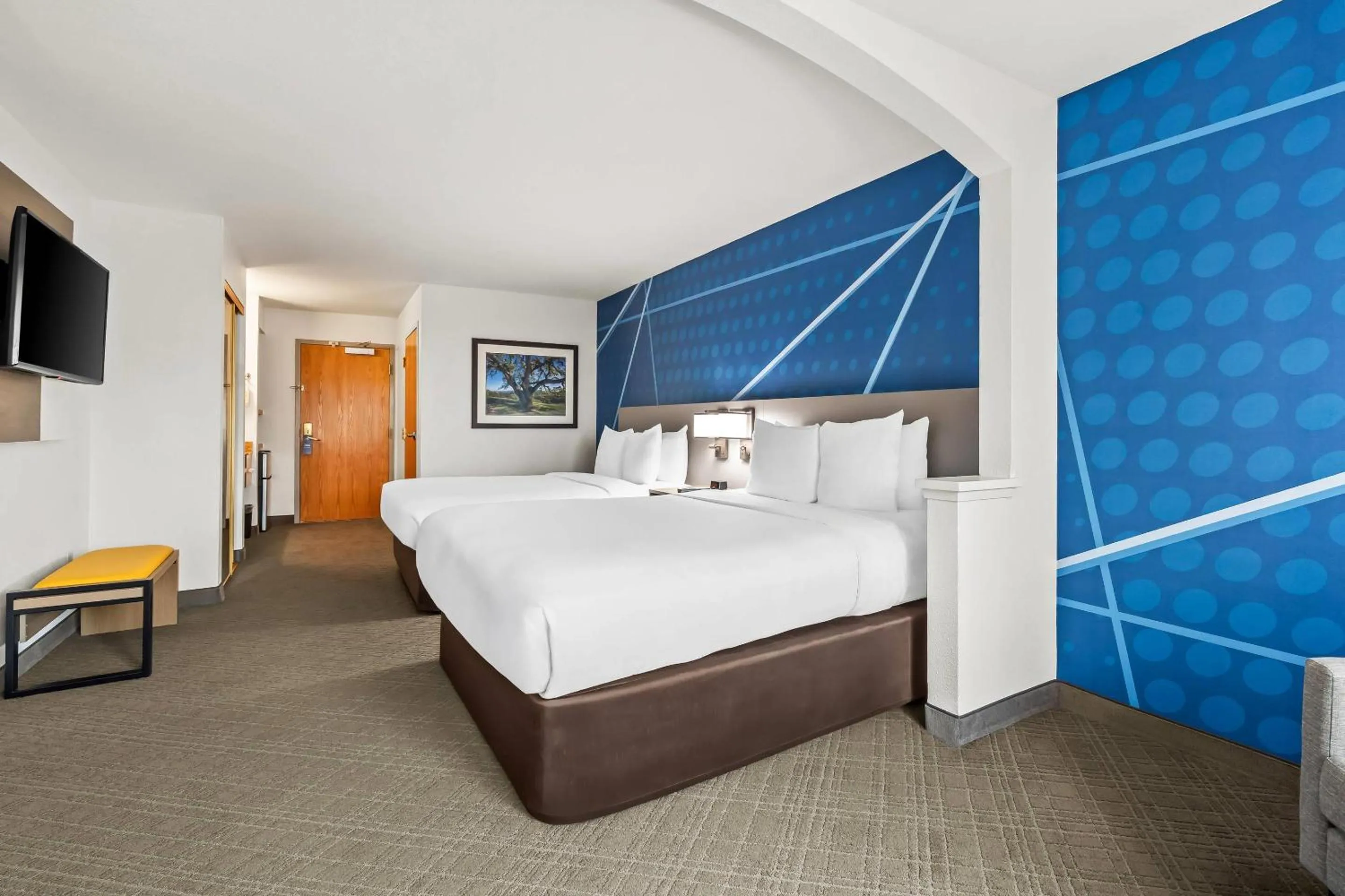 Bedroom, Bed in Comfort Inn South San Jose - Morgan Hill