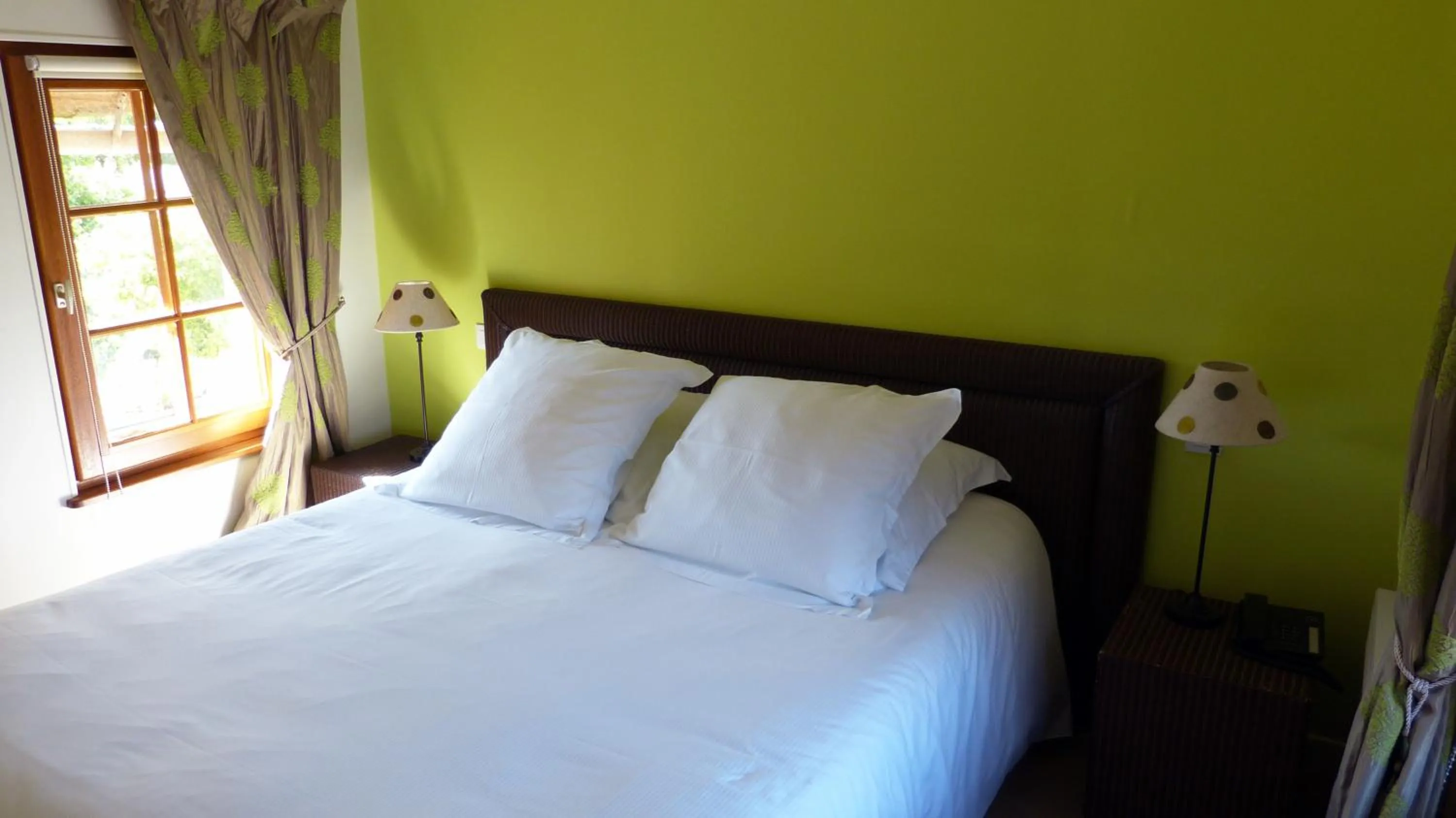 Bed in Le Pave d'Hotes