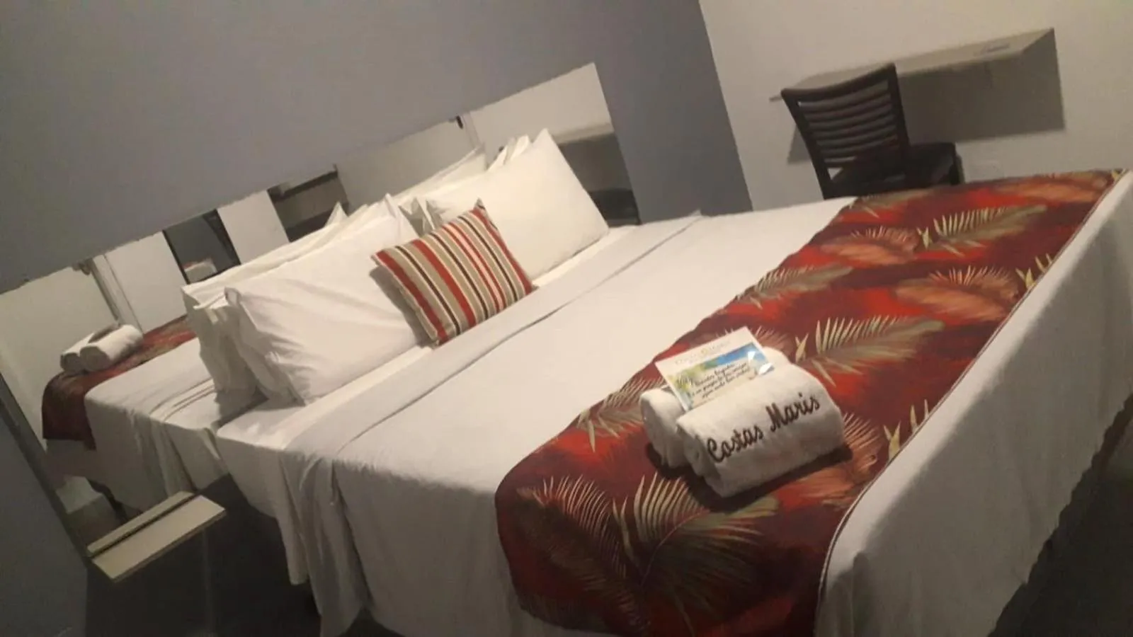 Bed in Costa Maris Beach Hotel Frente Mar