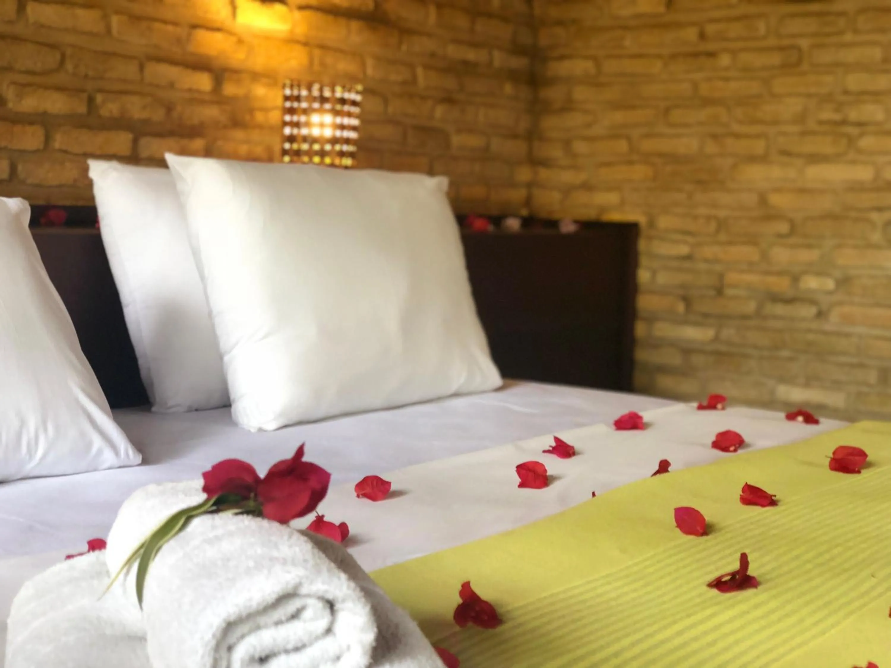 Photo of the whole room, Bed in Hotel Casablanca