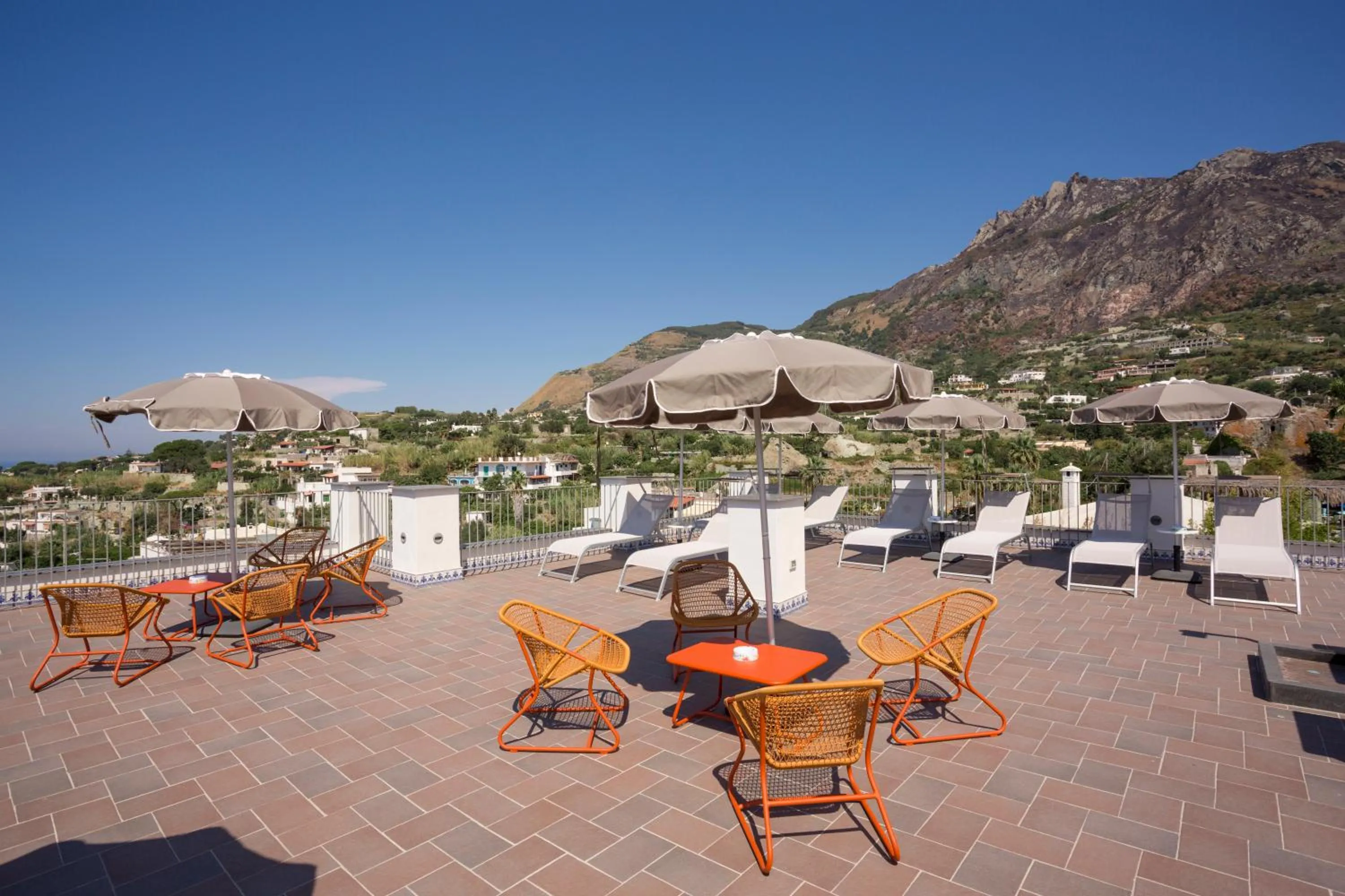 IL SOFFIO DI TIFEO - RESORT