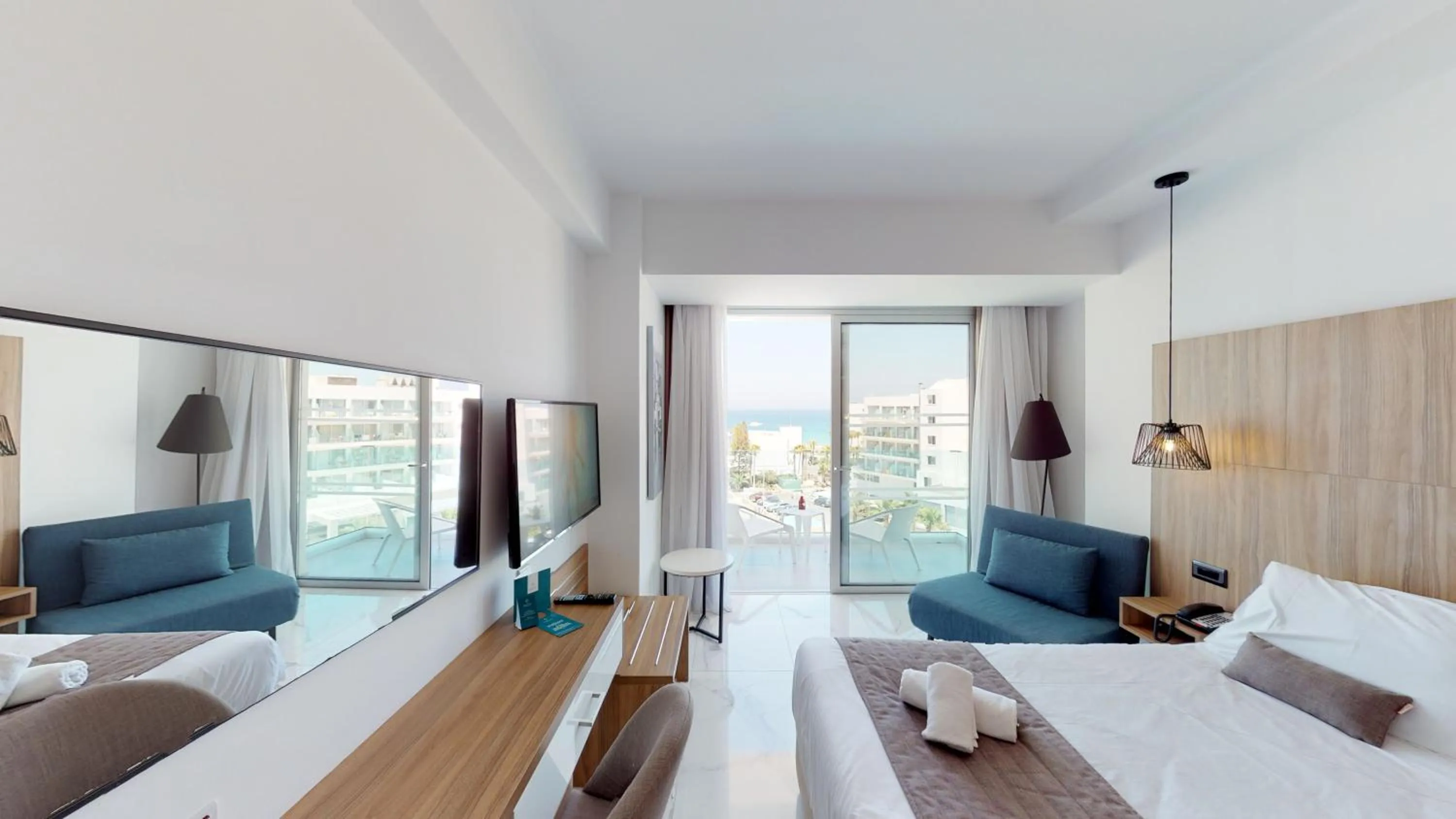 Bedroom, Bed in The Blue Ivy Hotel & Suites