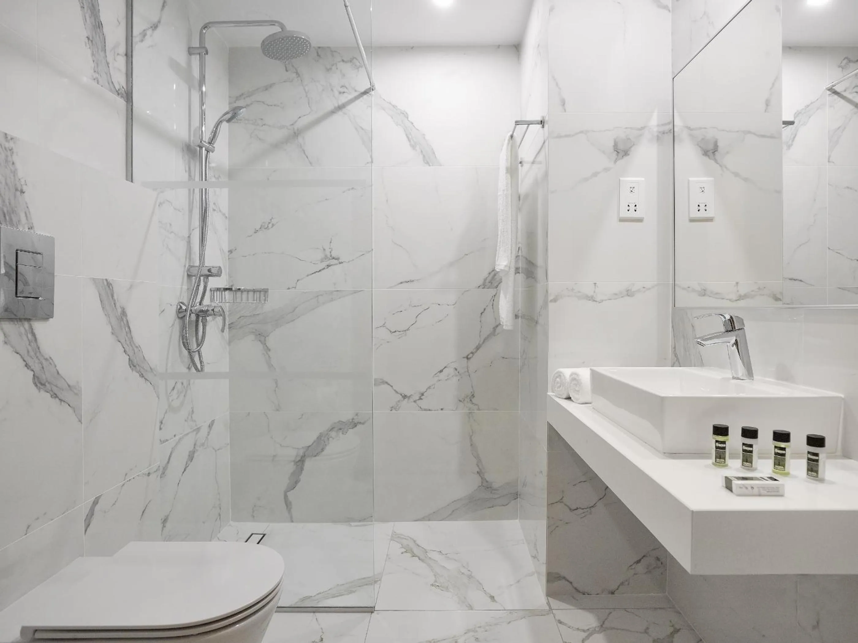 Bathroom in The Blue Ivy Hotel & Suites