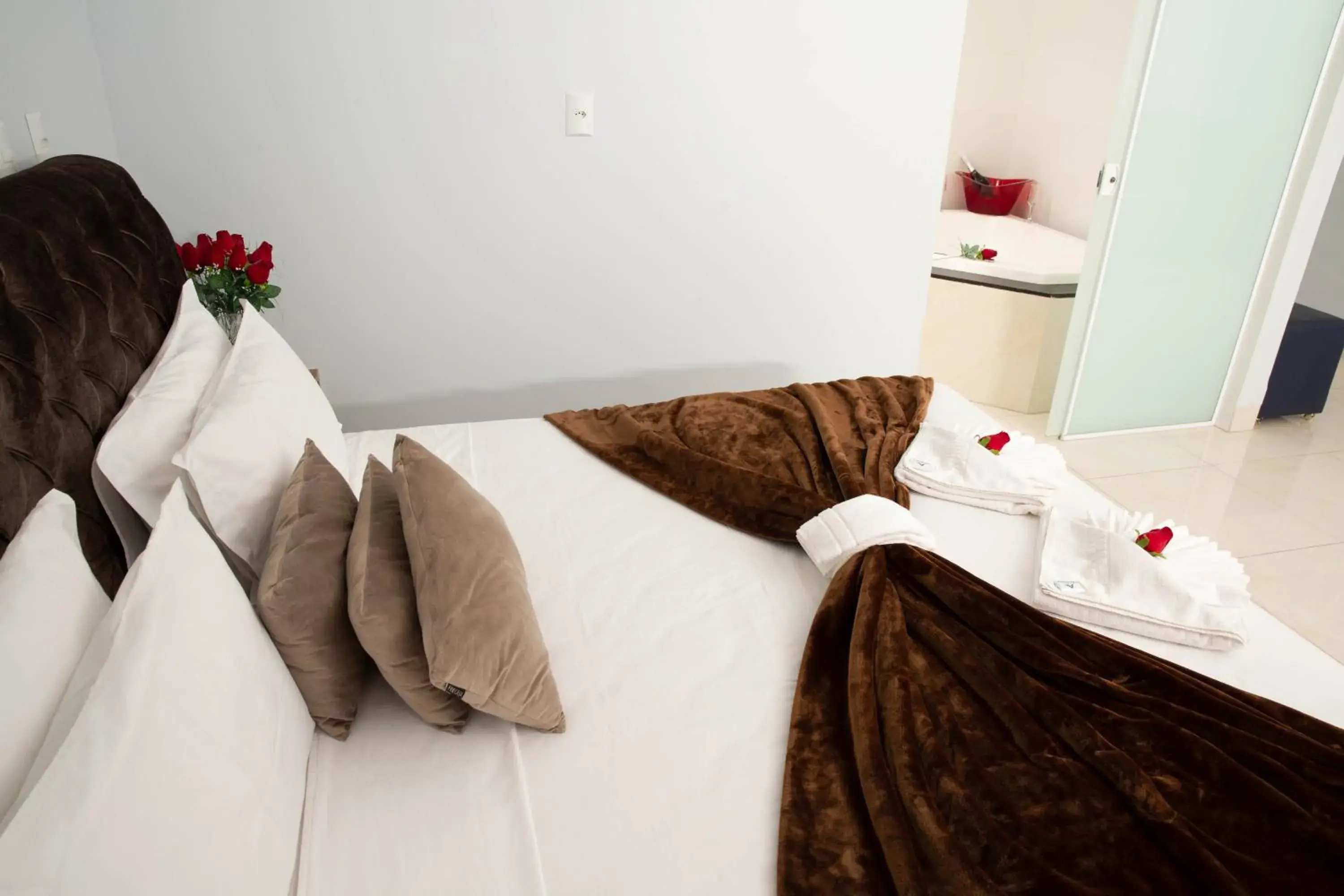 Deluxe Suite with Spa Bath - single occupancy in Hotel Araguaia Deluxe Suite with Spa Bath - single occupancy in Hotel Araguaia