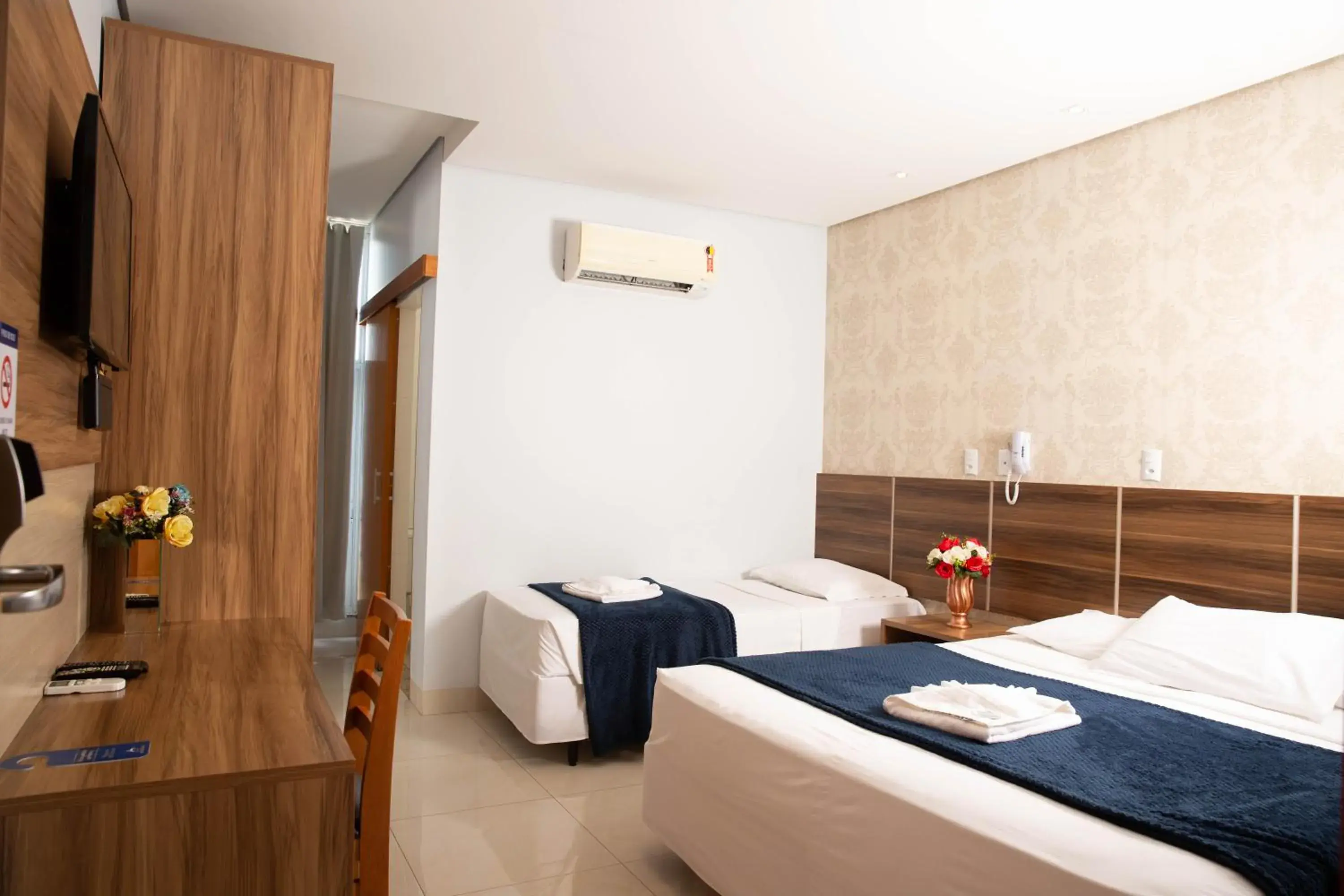 Superior Triple Room in Hotel Araguaia Superior Triple Room in Hotel Araguaia