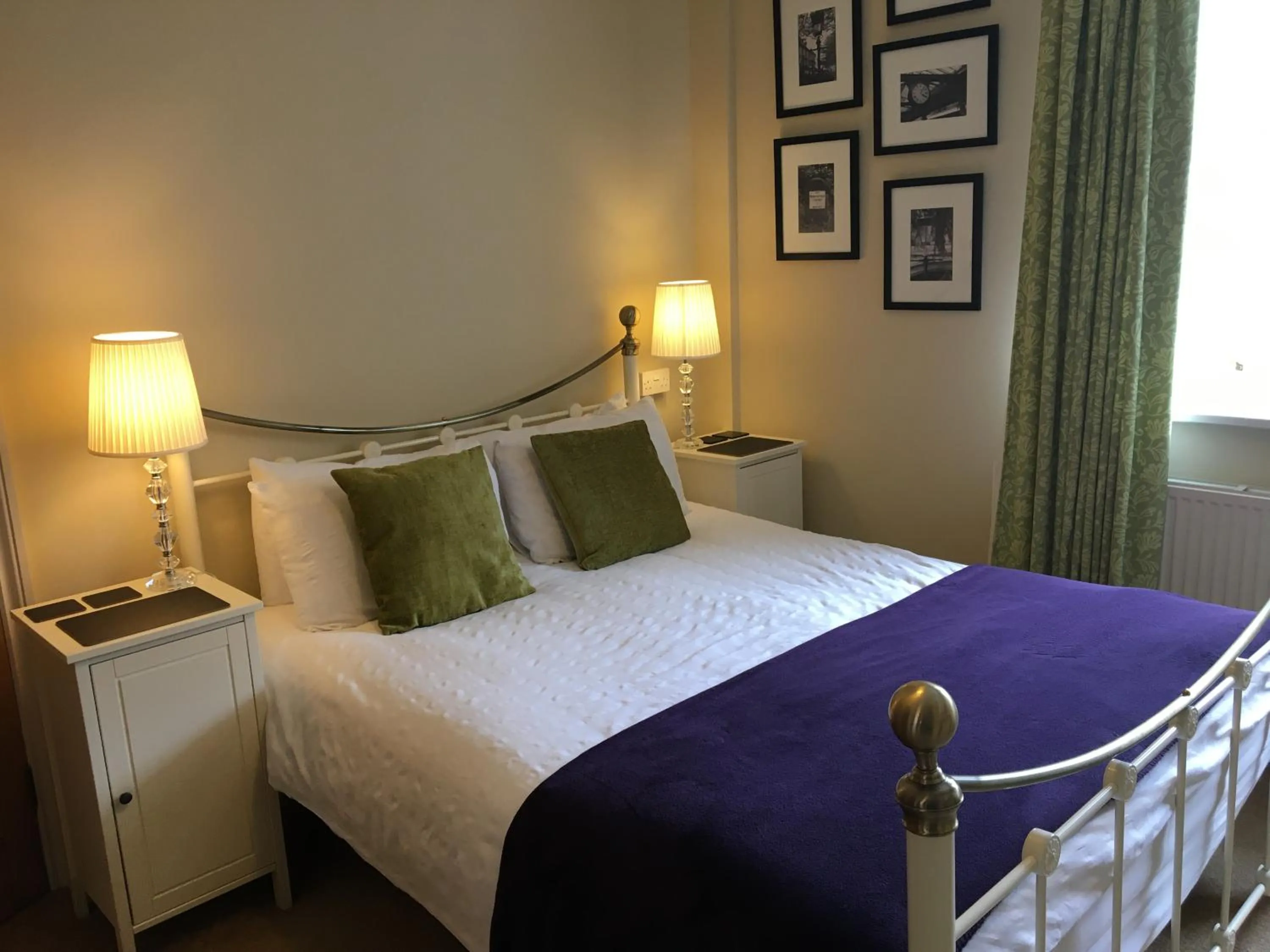 Bed in Ashbury Bed & Breakfast