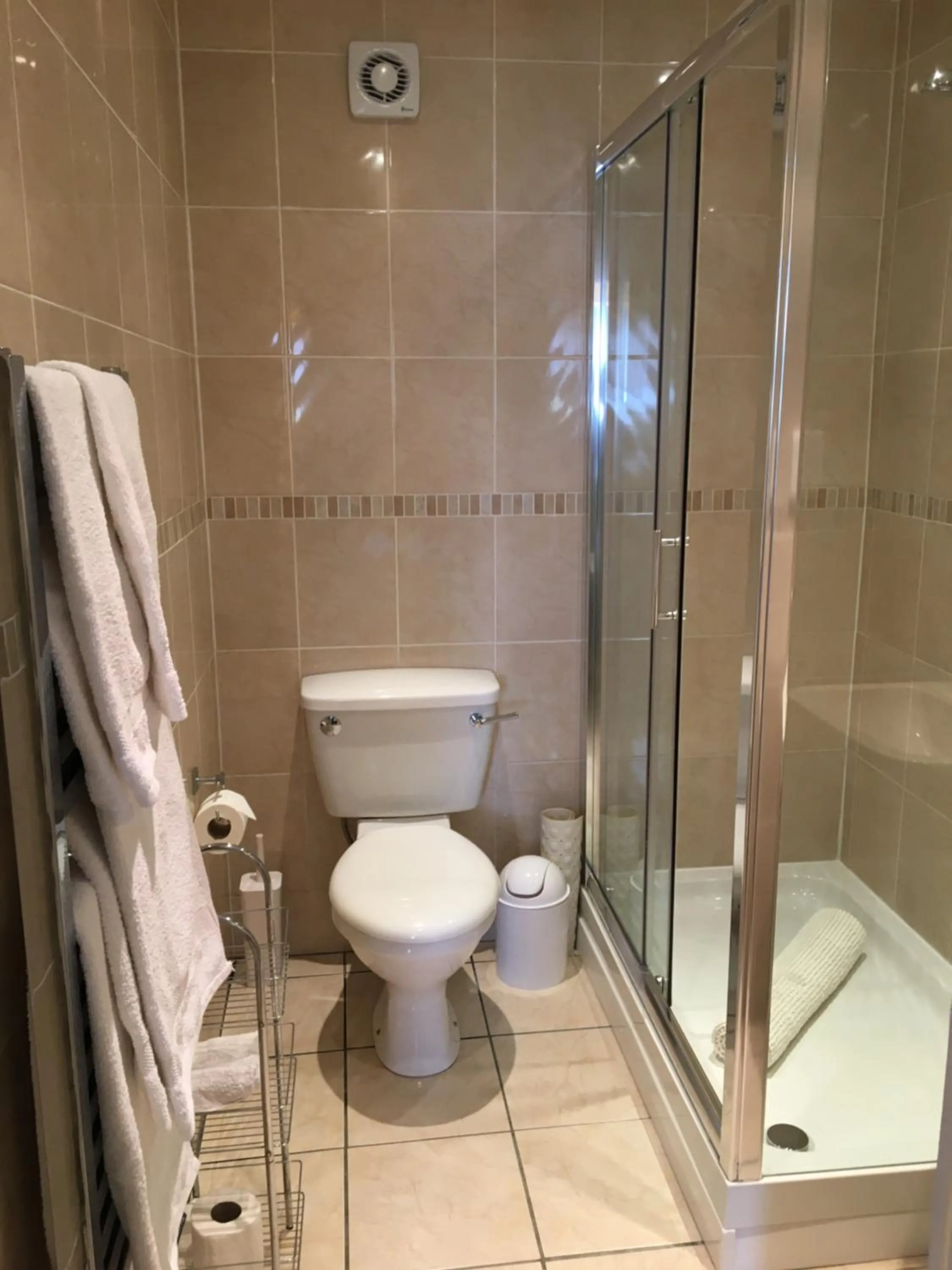 Bathroom in Ashbury Bed & Breakfast