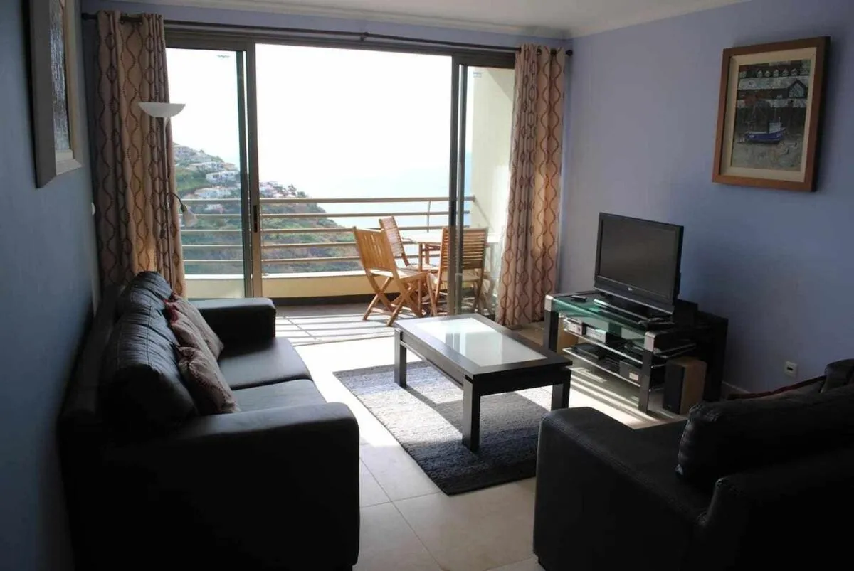 Plaza Bay Luxury Apartment with Swimming Pool