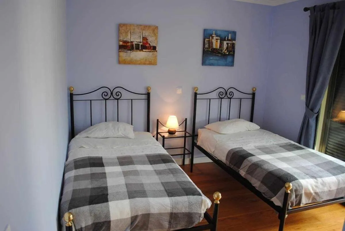 Plaza Bay Luxury Apartment with Swimming Pool