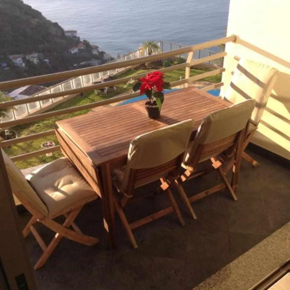 Plaza Bay Luxury Apartment with Swimming Pool