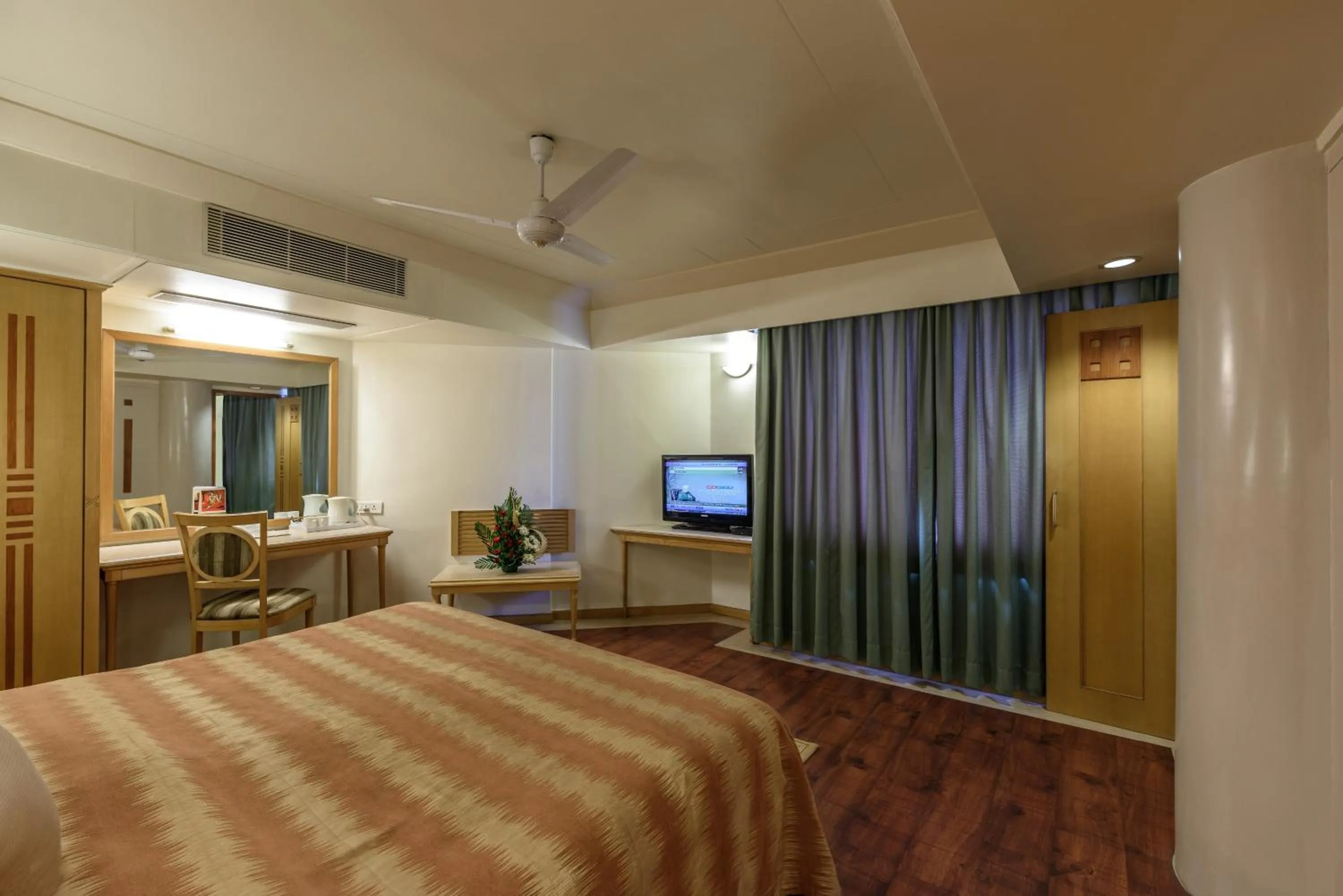 Bedroom, Bed in Comfort Inn President Near Ahmedabad Junction Station