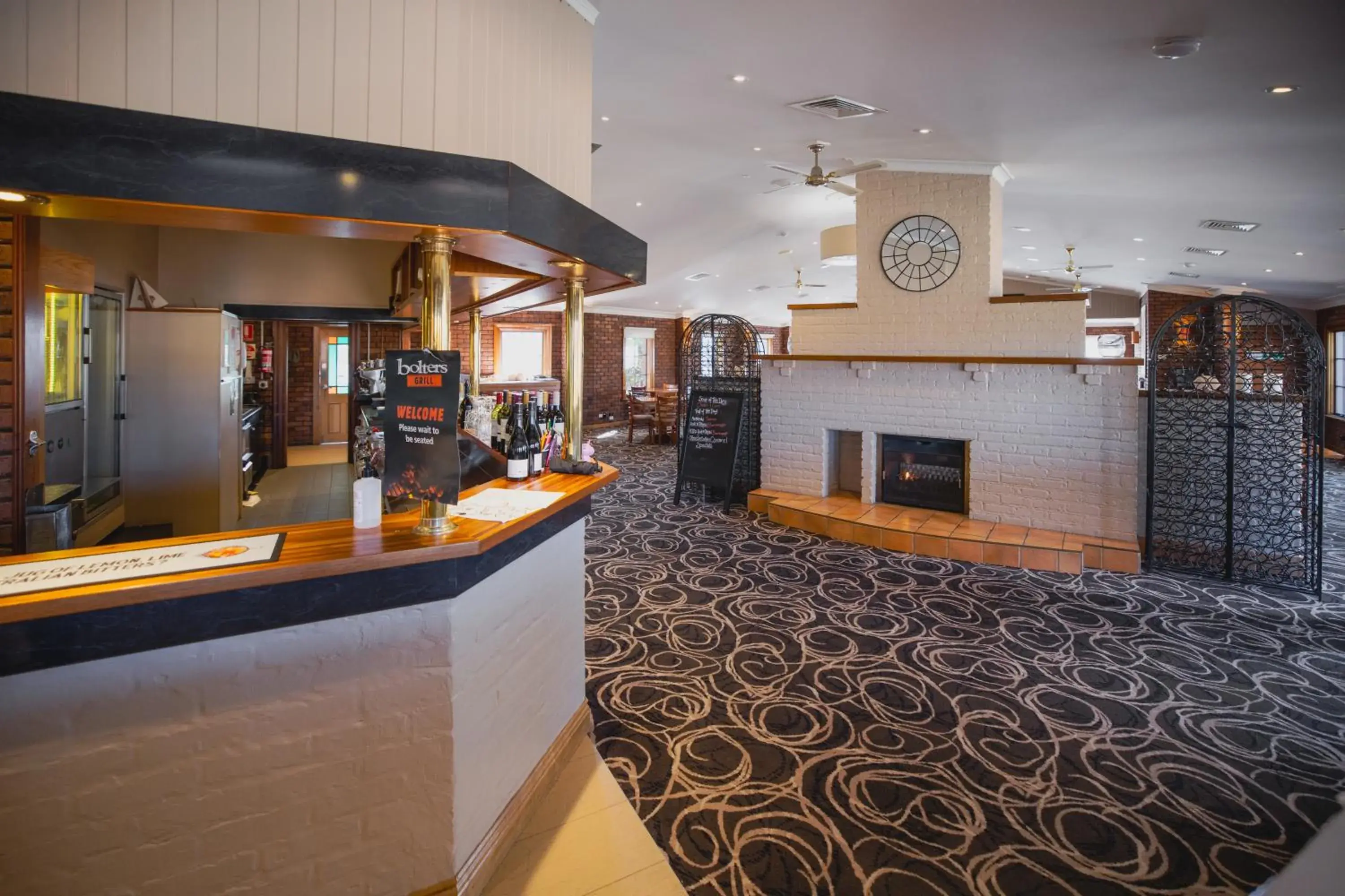 Restaurant/places to eat in Country Club Villas Restaurant/places to eat in Country Club Villas