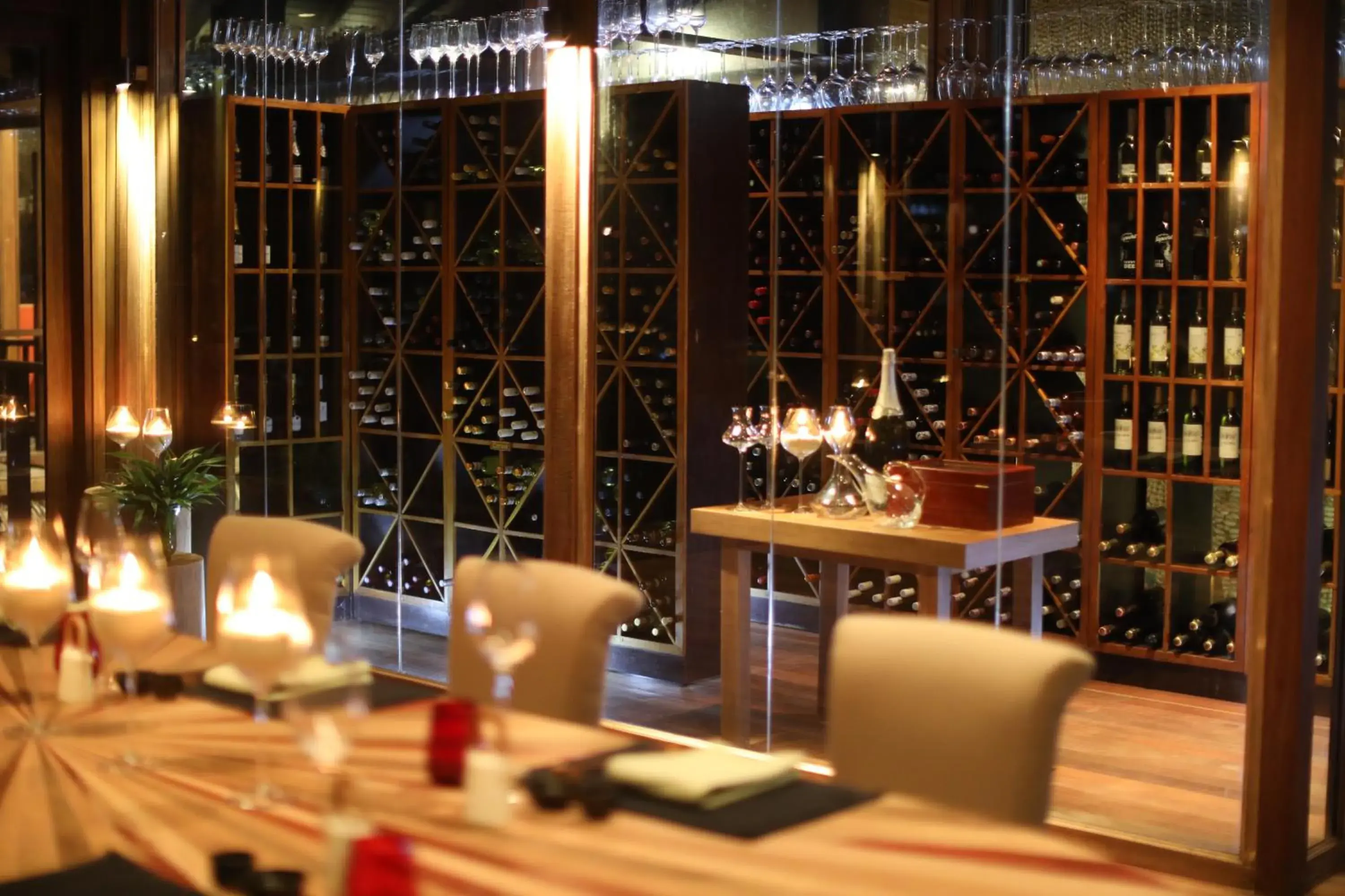 Lounge or bar in Coco Bodu Hithi - 50 percent off shared roundtrip Speedboat for stays from 1 Sep to 23 Dec 2025 Lounge or bar in Coco Bodu Hithi - 50 percent off shared roundtrip Speedboat for stays from 1 Sep to 23 Dec 2025