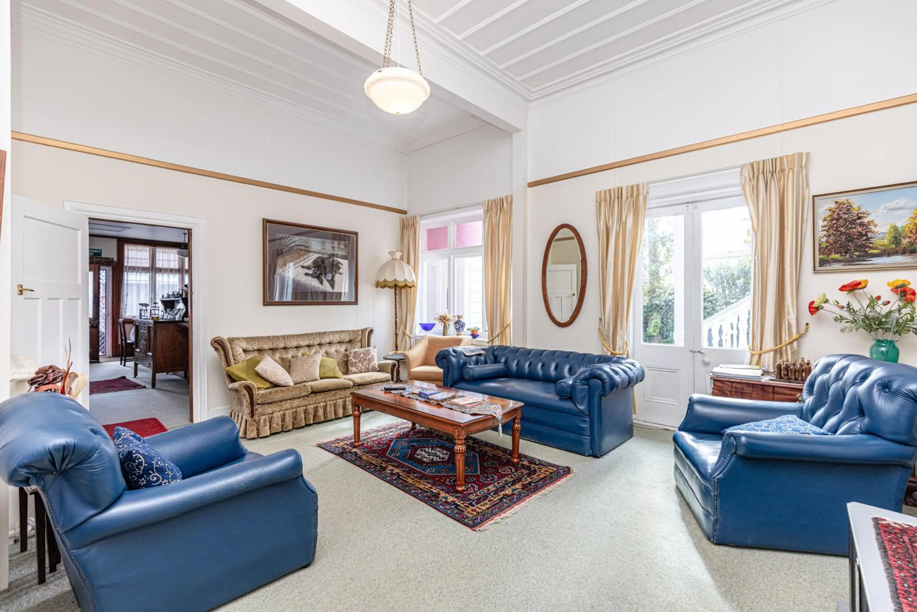 Living room in Braemar House B&B and YHA Hostel