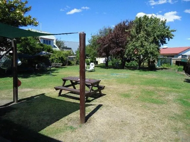 Garden in The Pier Lodge Bed And Breakfast