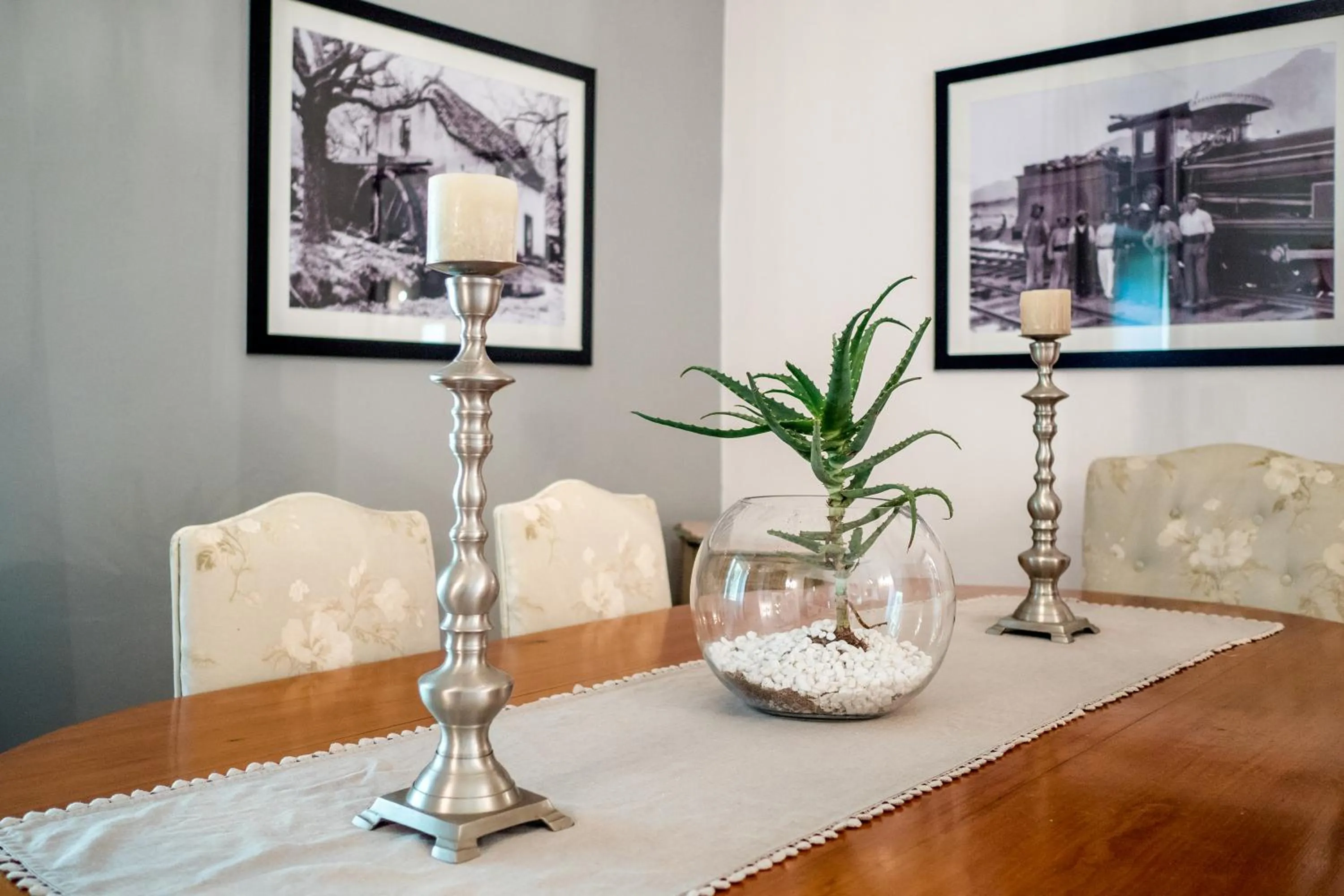 Dining area in Auberge Clermont