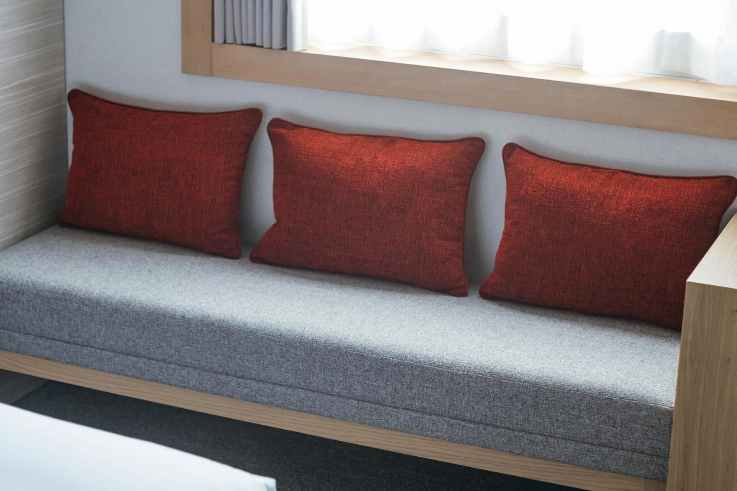 hair dresser, Bed in Hotel JAL City Haneda Tokyo