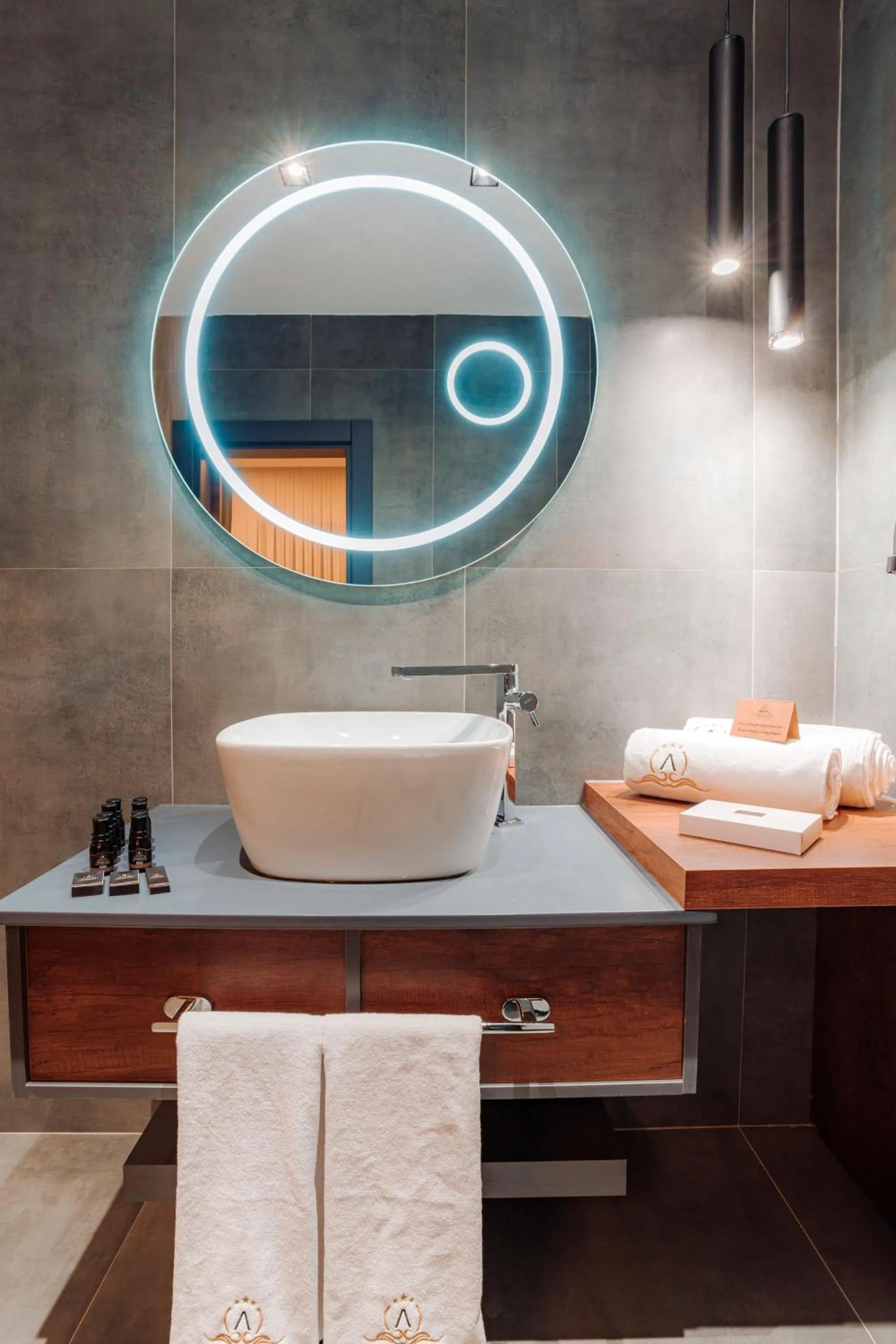 Bathroom in Aksular Hotel