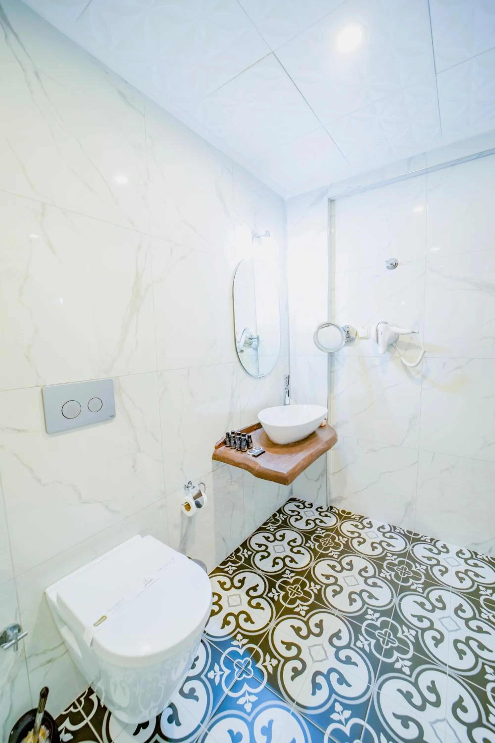 Shower in Aksular Hotel