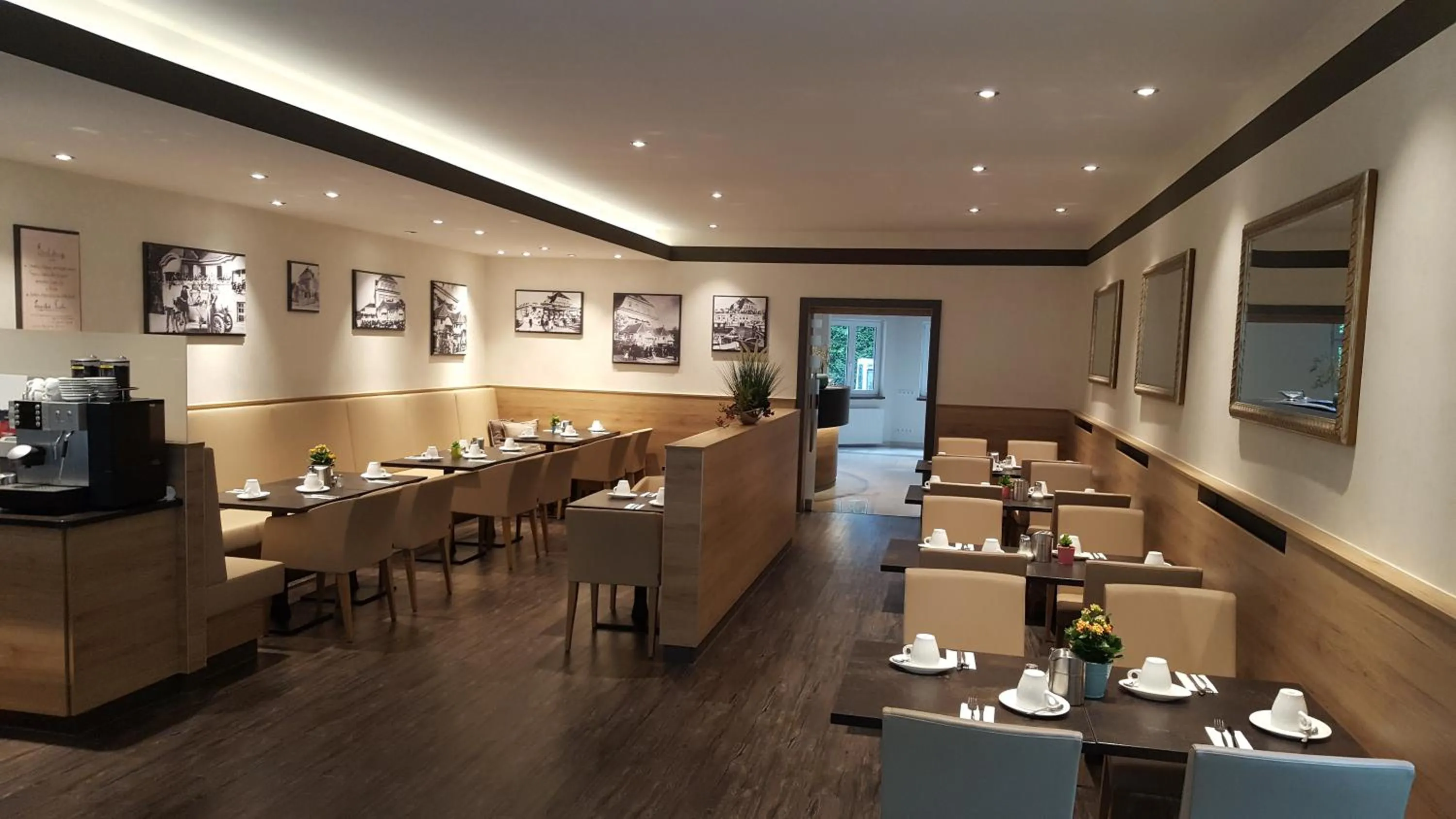 Restaurant/places to eat in Appartment-Hotel-Hölzl