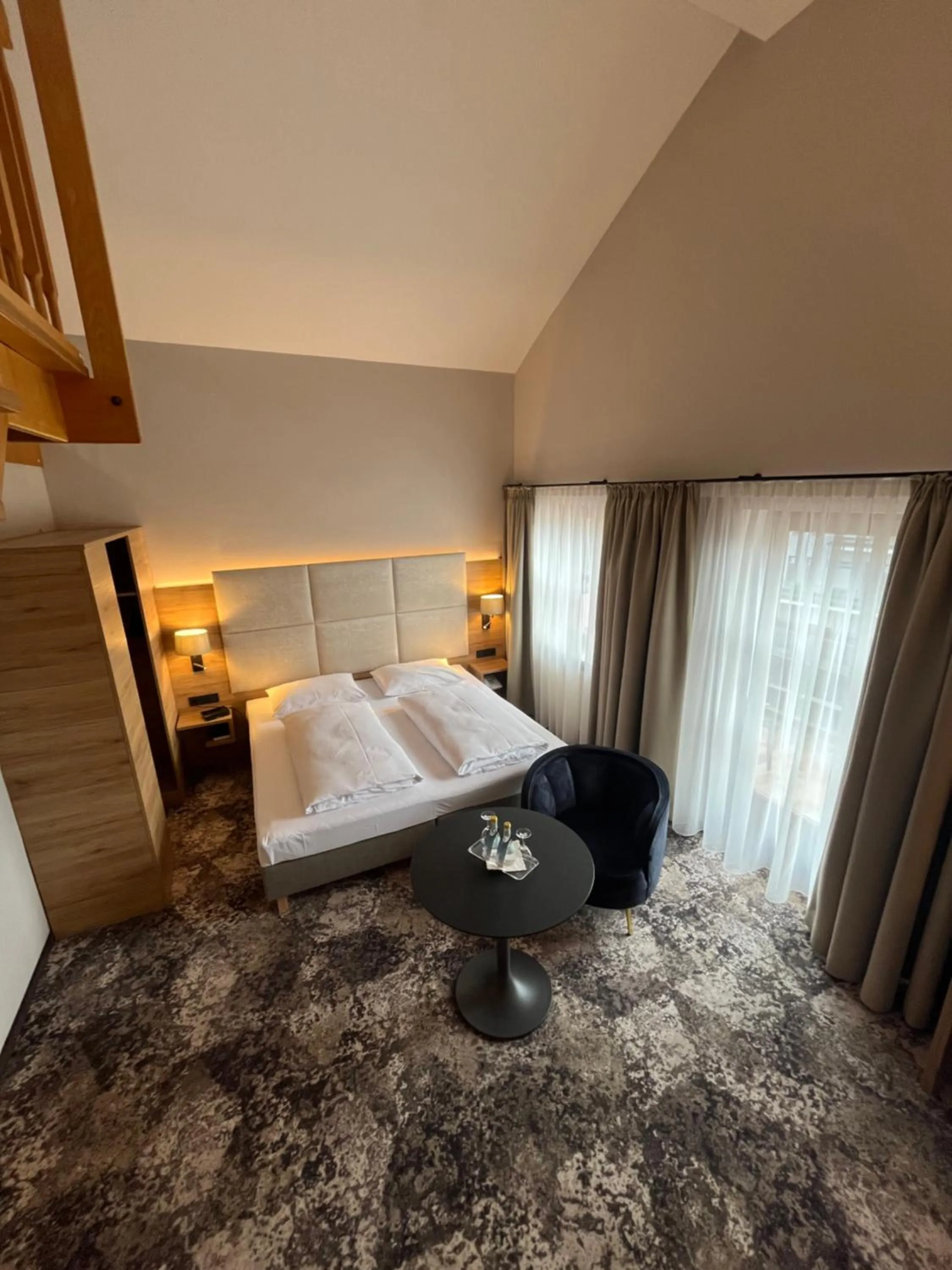 Photo of the whole room, Bed in Appartment-Hotel-Hölzl