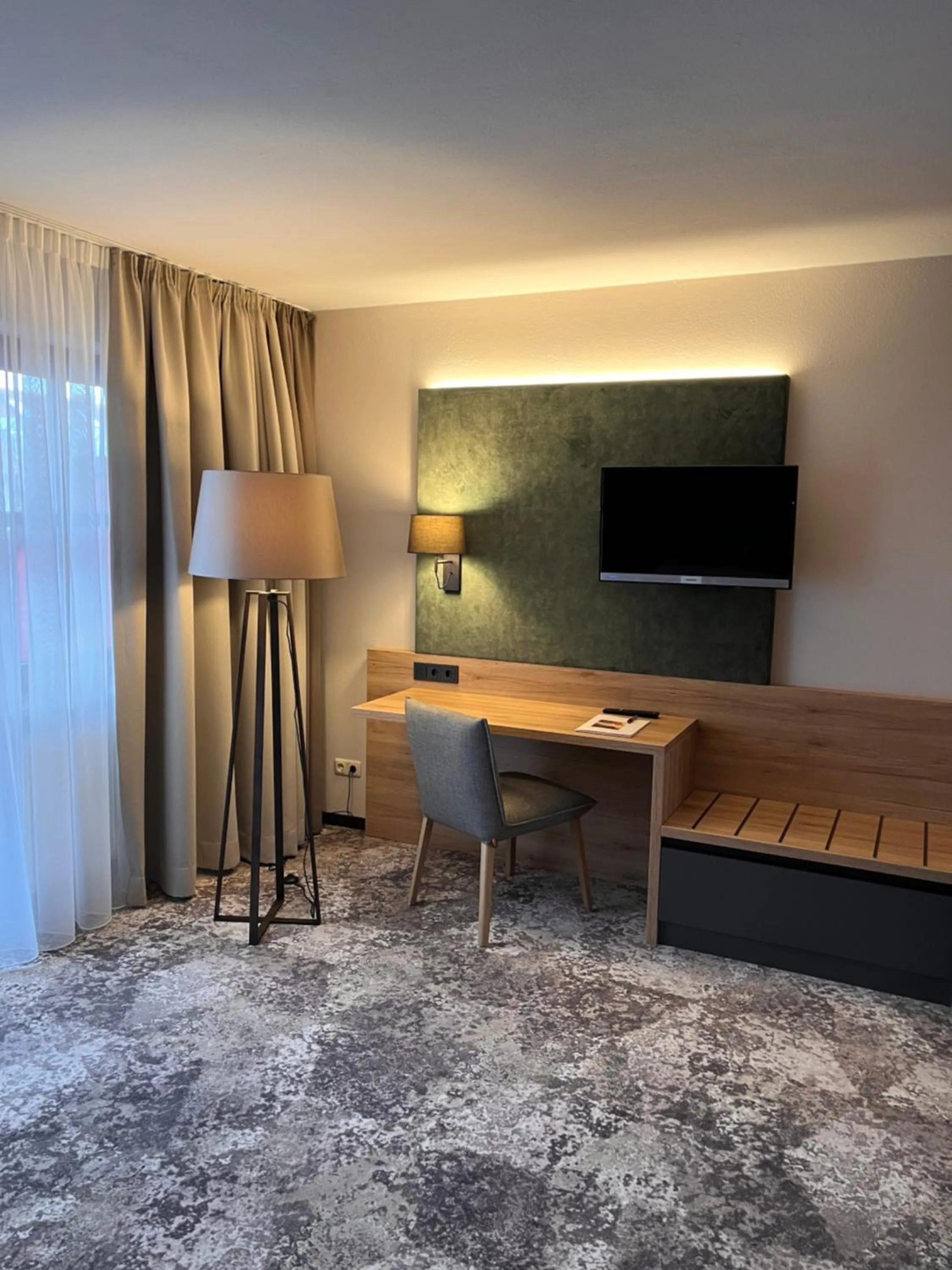 Photo of the whole room, Bed in Appartment-Hotel-Hölzl