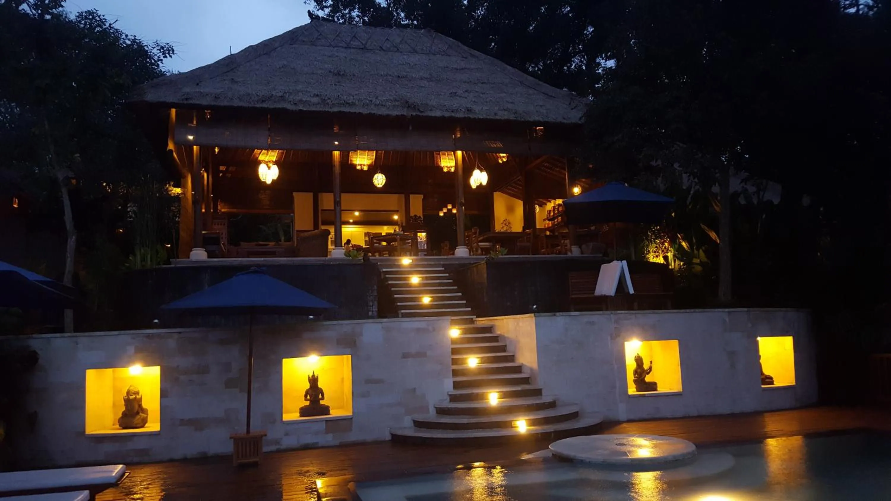 Night in Amori Villas