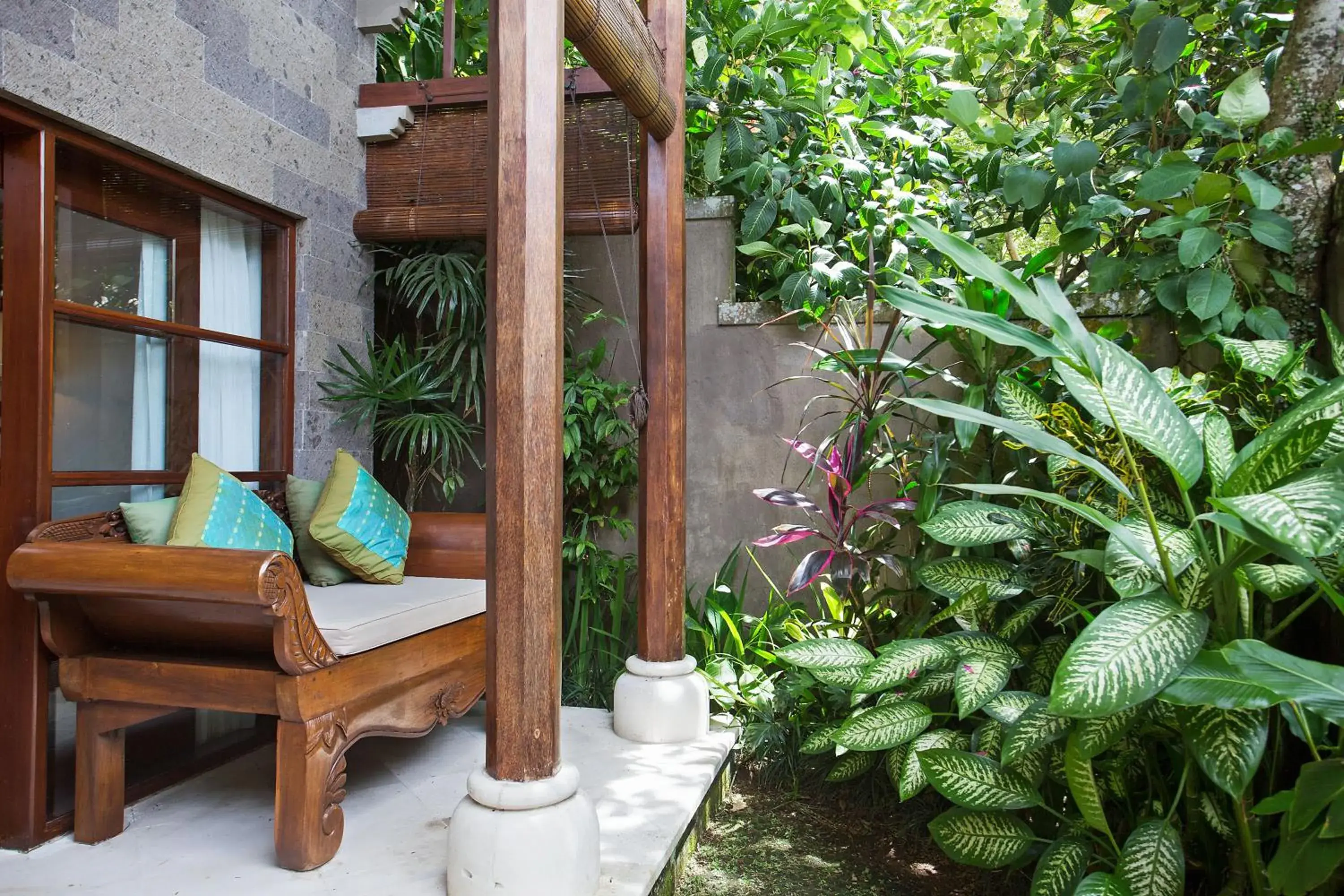 Patio in Amori Villa Hotel