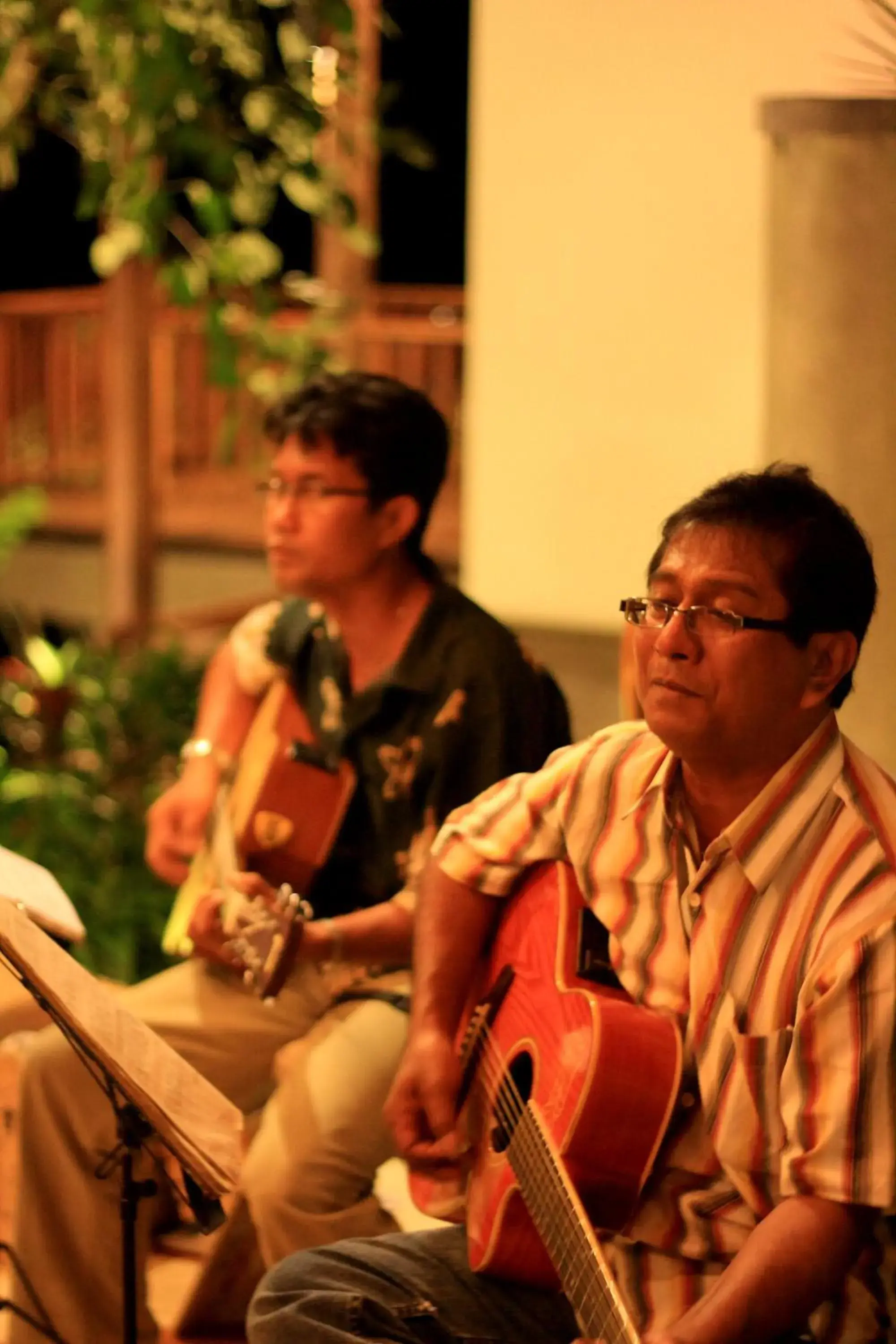 Evening entertainment in Amori Villa Hotel