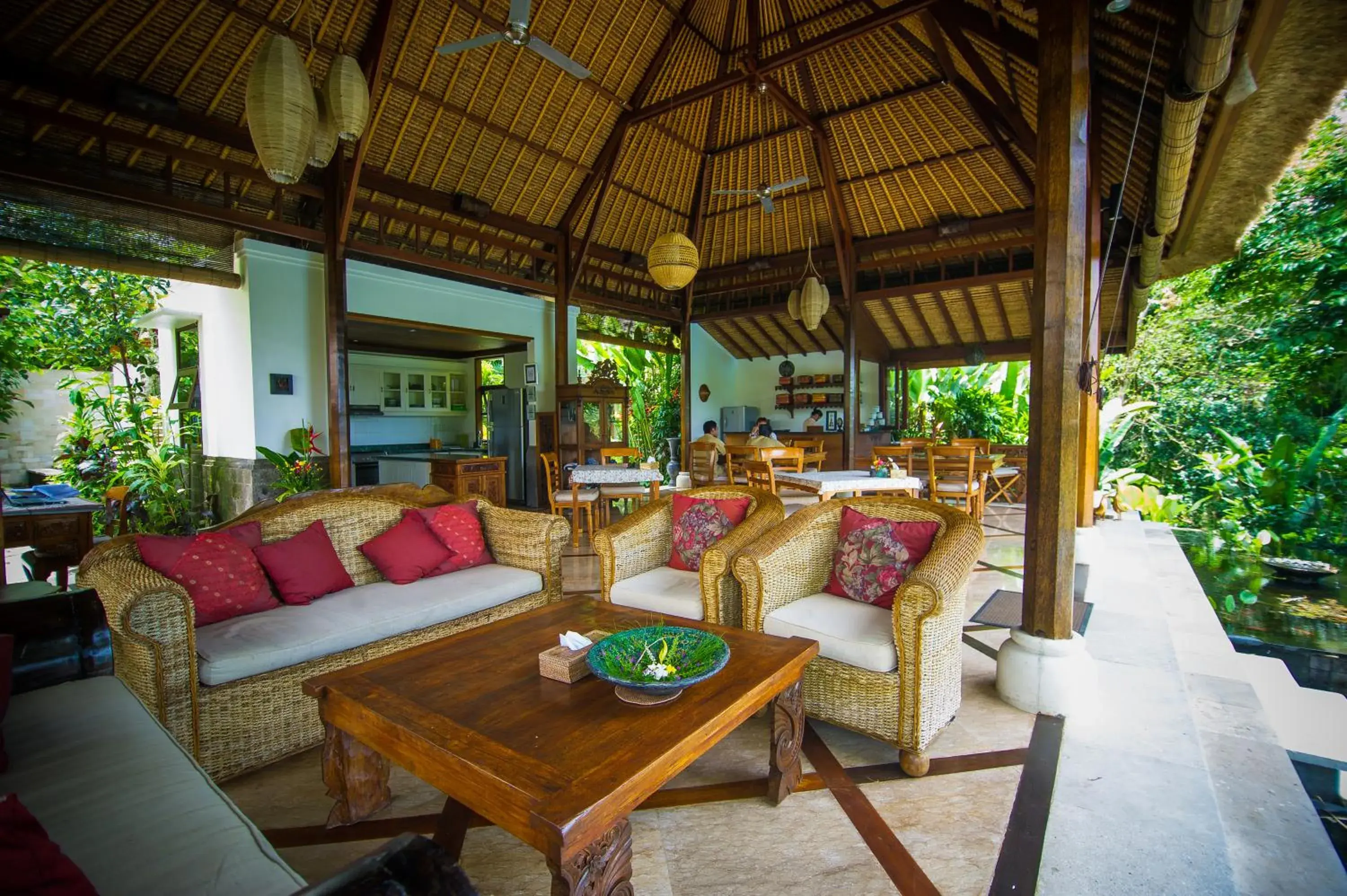 Living room in Amori Villa Hotel