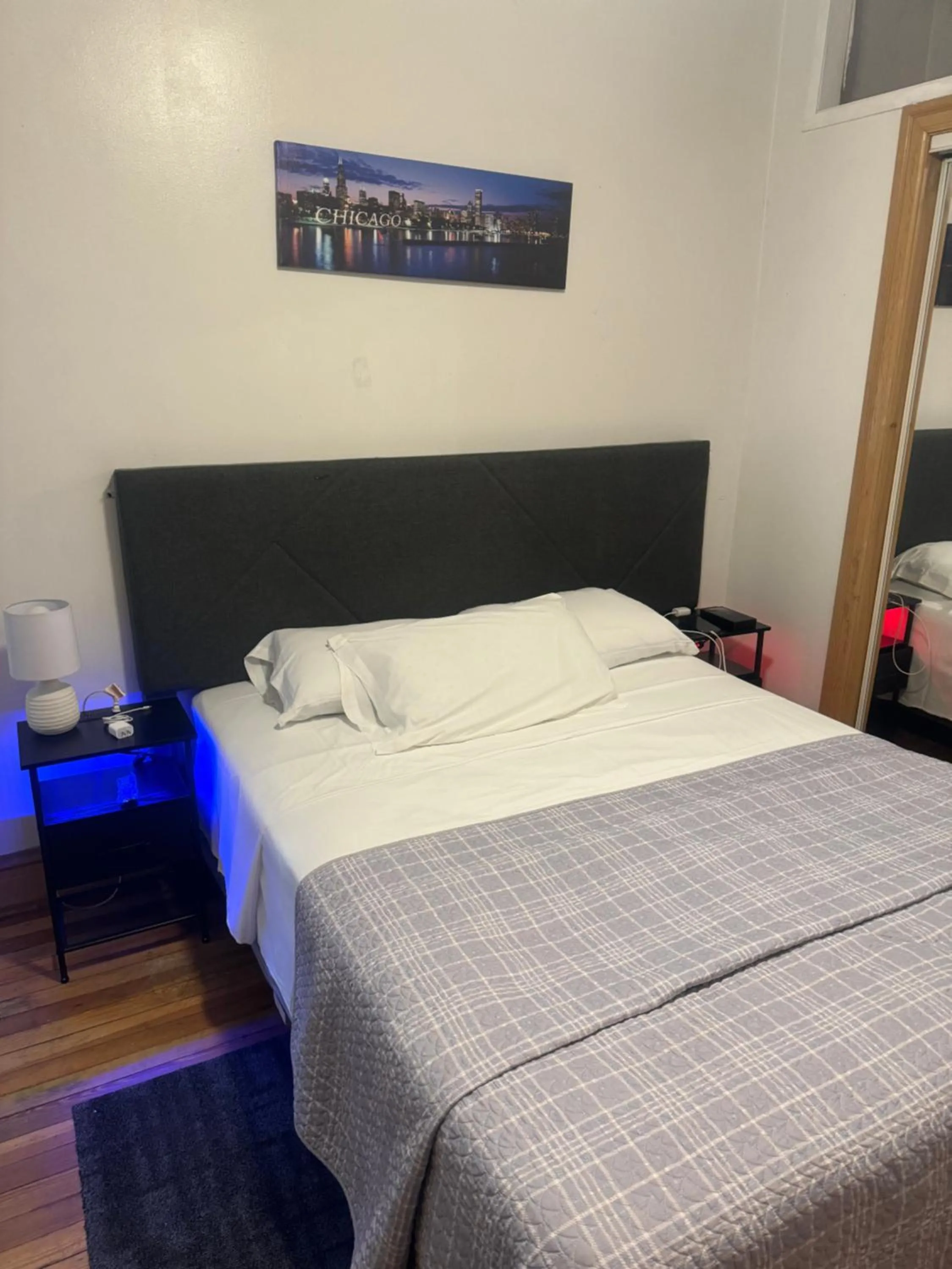 One-Bedroom Apartment in Hollywood Rentals LLC