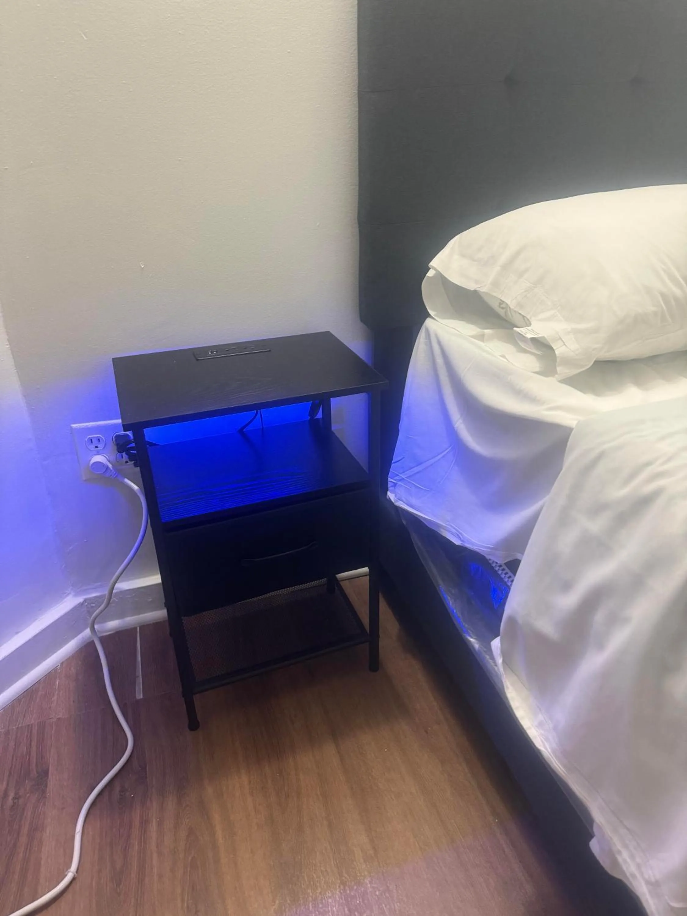 Double Room in Hollywood Rentals LLC
