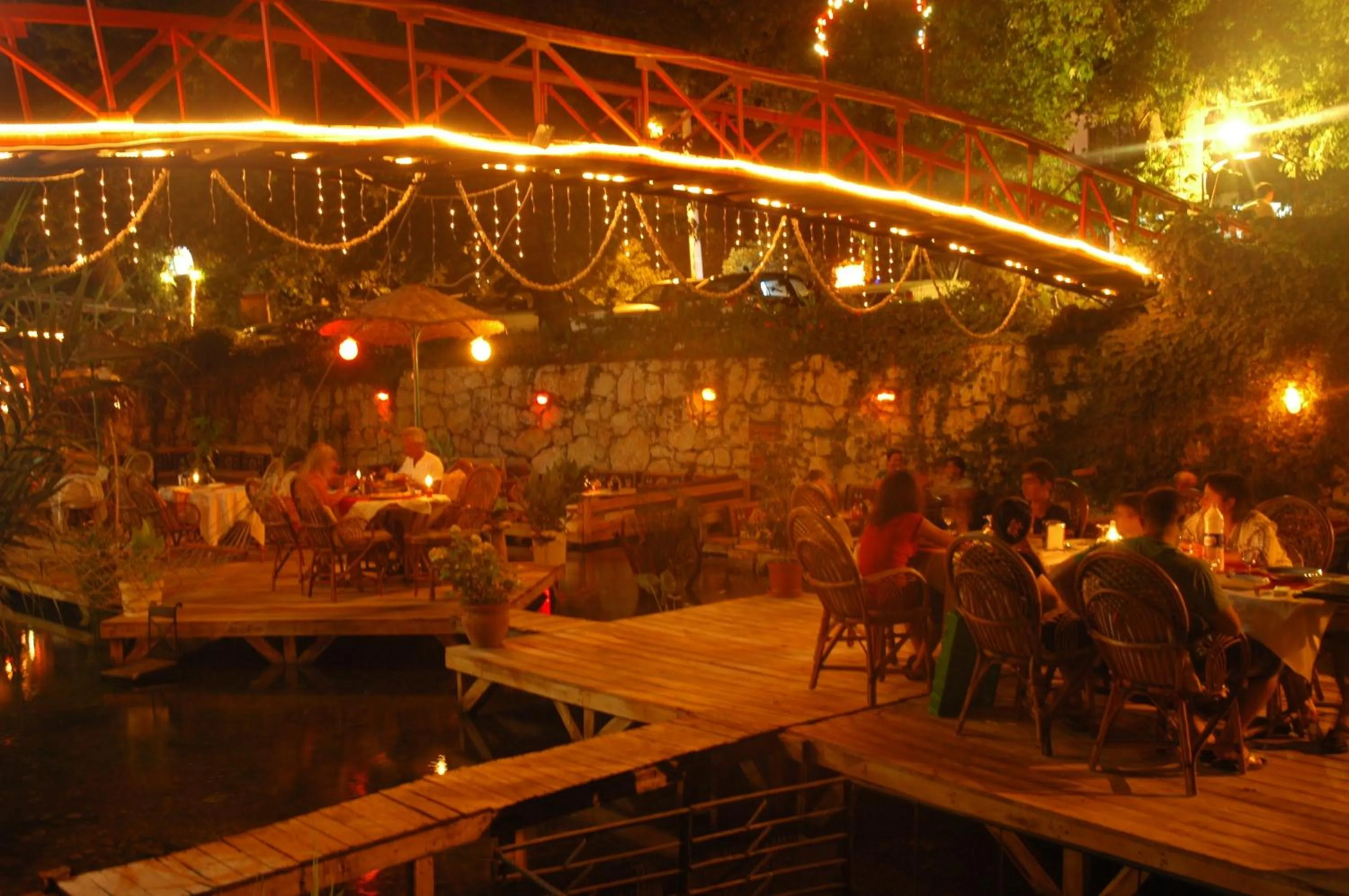 Restaurant/places to eat in Arikanda River Garden Hotel