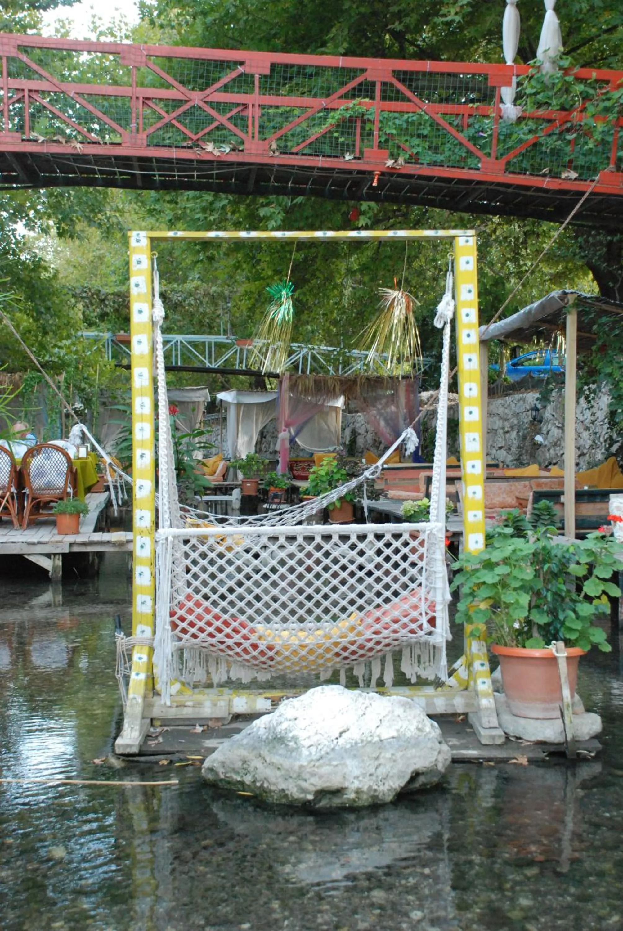 Restaurant/places to eat in Arikanda River Garden Hotel