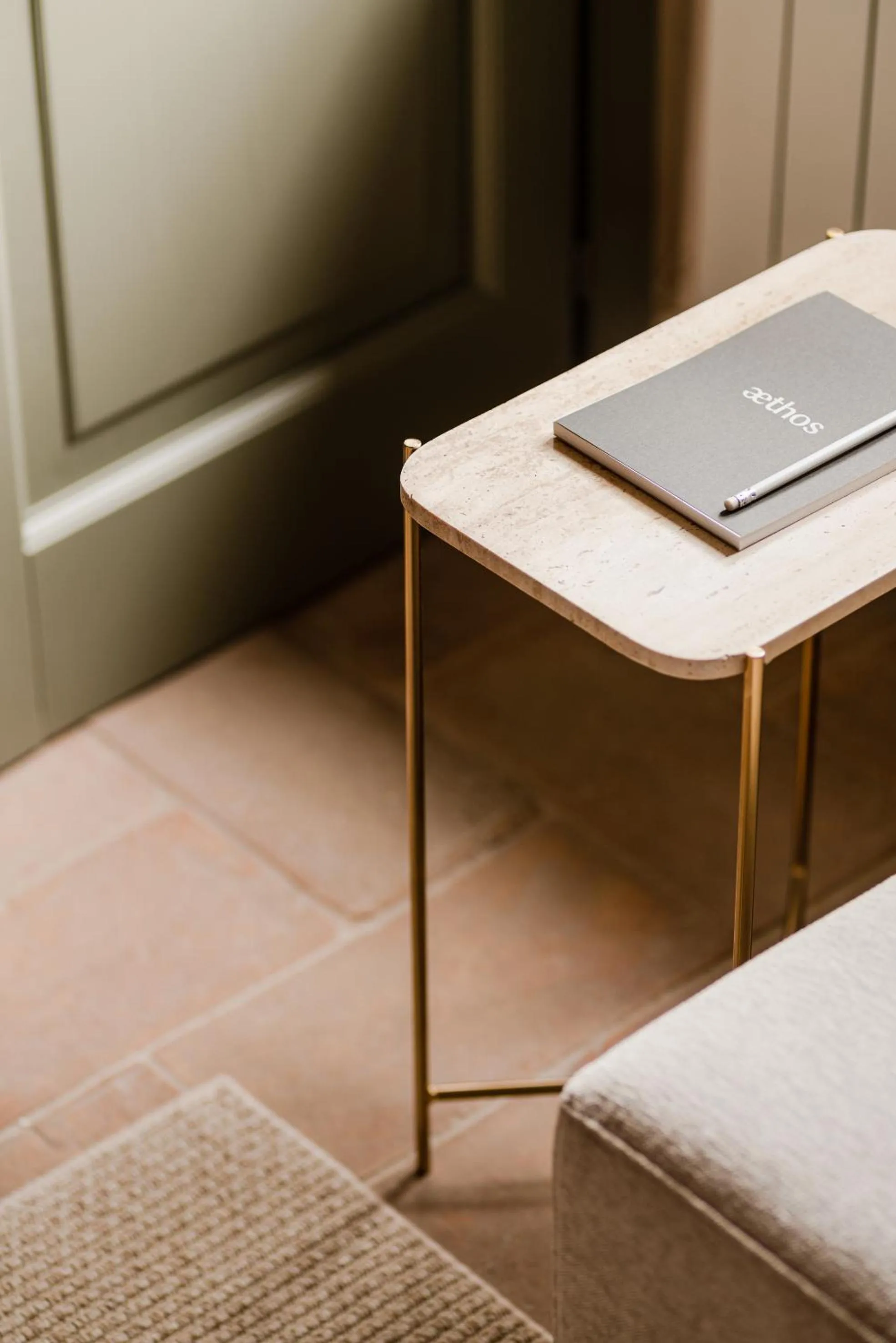 Decorative detail in Aethos Saragano