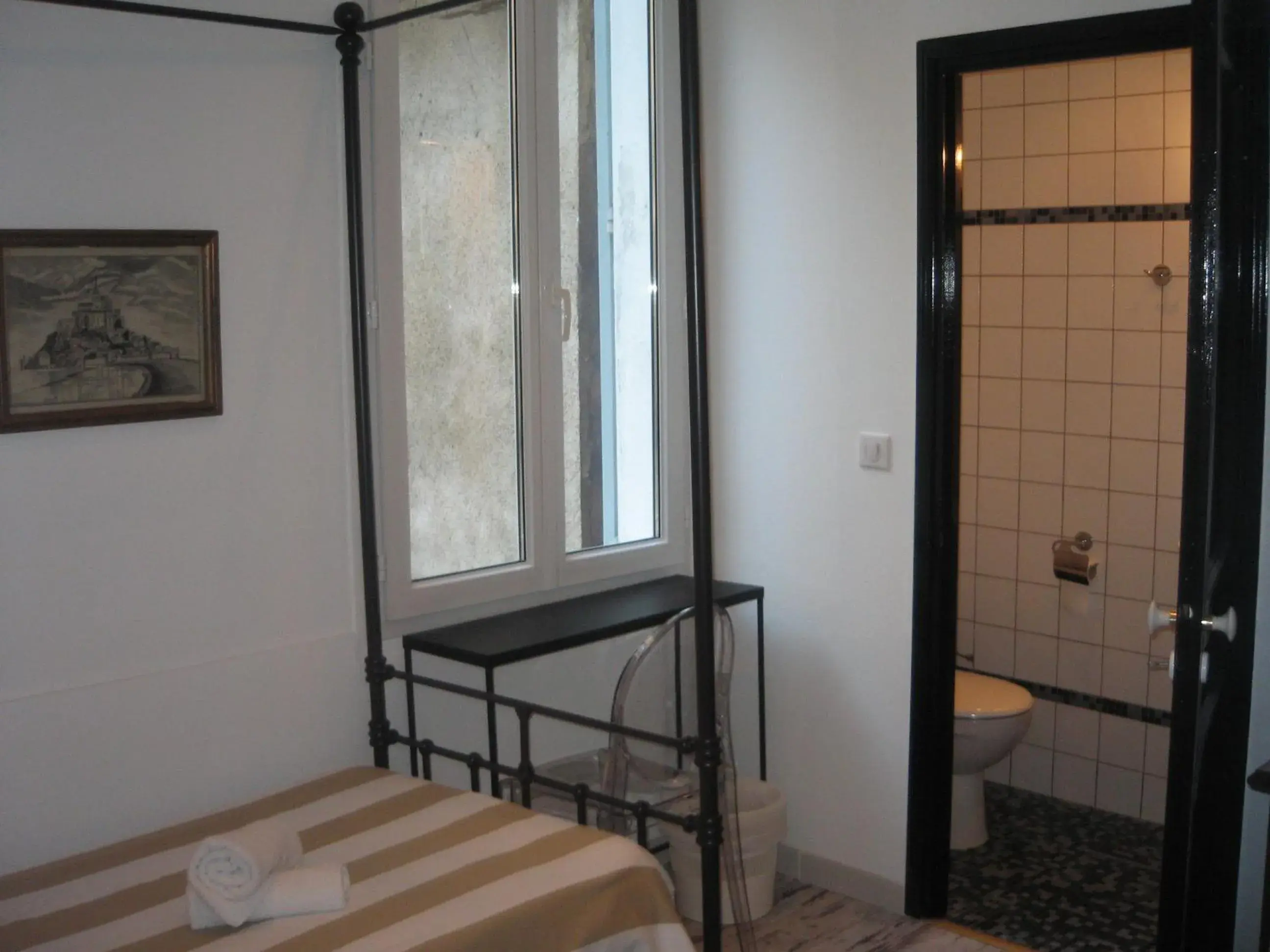 Single Room in Chanteclair Single Room in Chanteclair