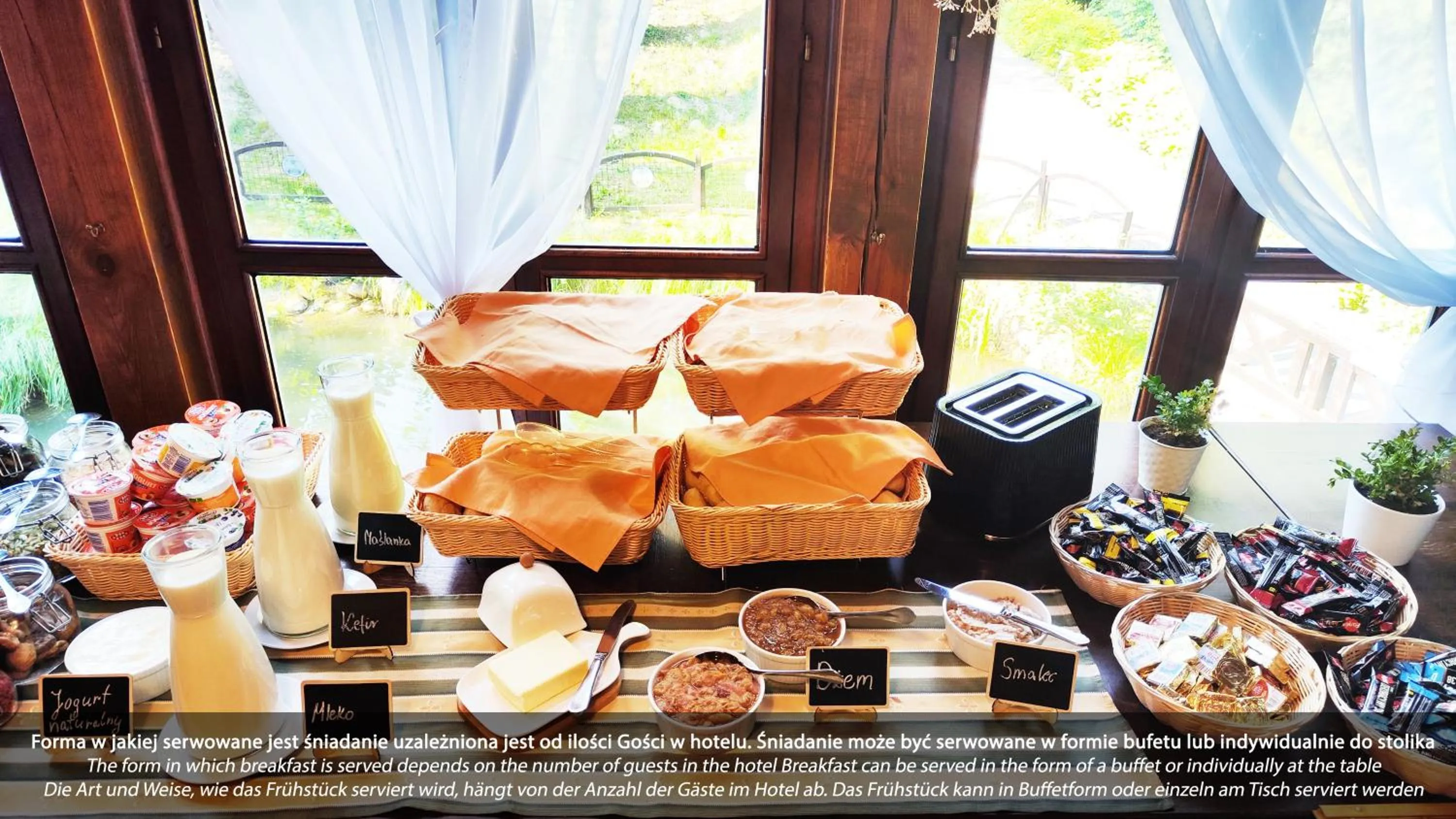 Breakfast in Hotel Dworek Wapionka