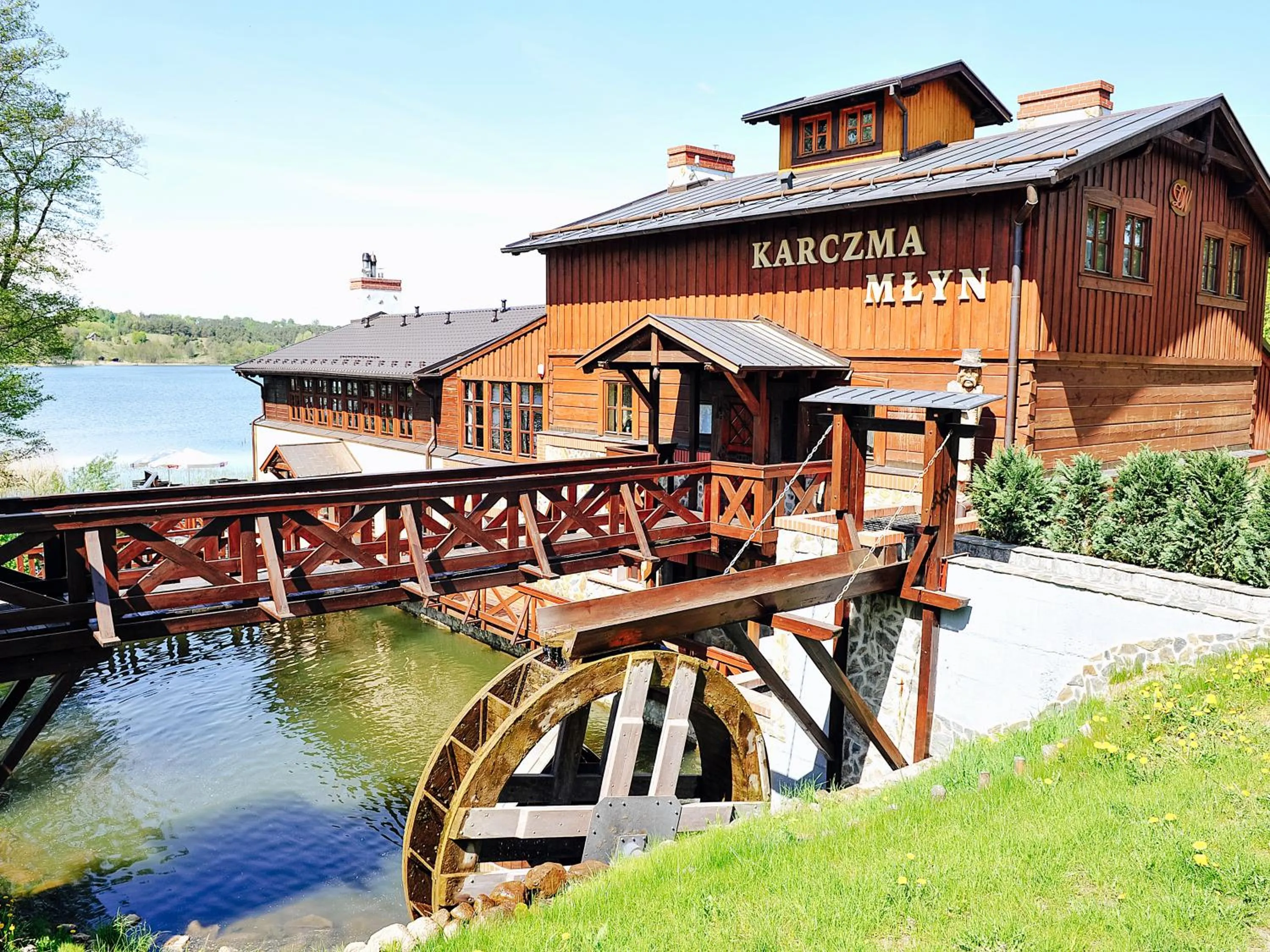 Property building in Hotel Dworek Wapionka