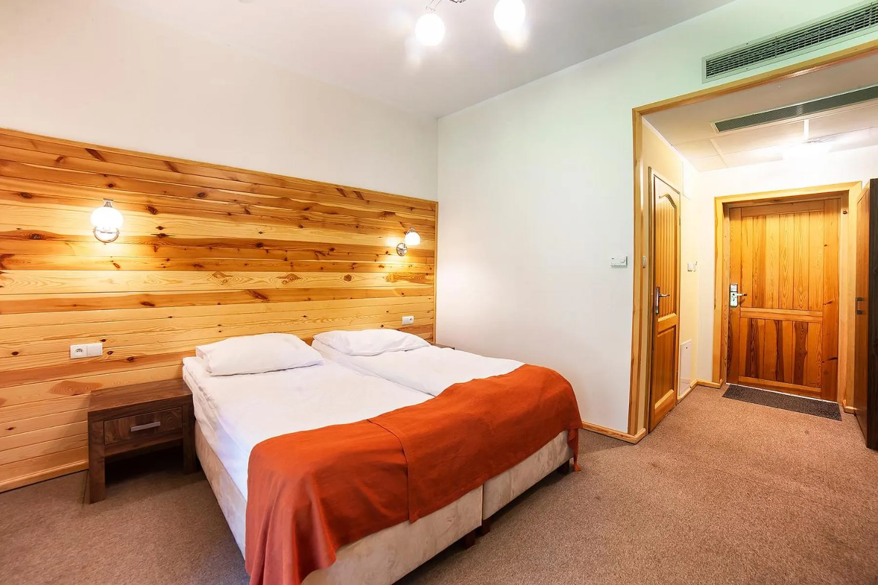 Bed in Hotel Dworek Wapionka