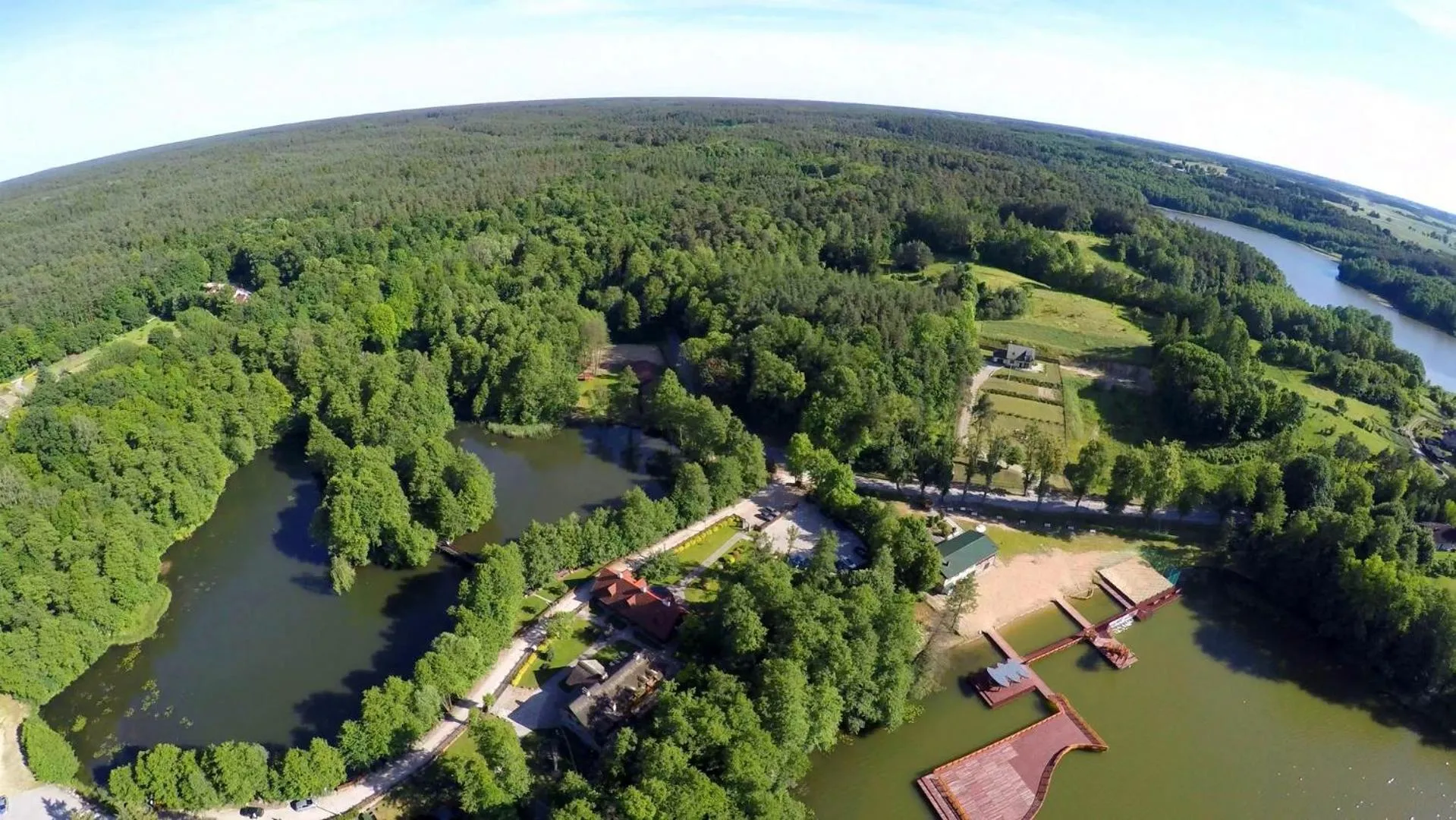 Windsurfing in Hotel Dworek Wapionka