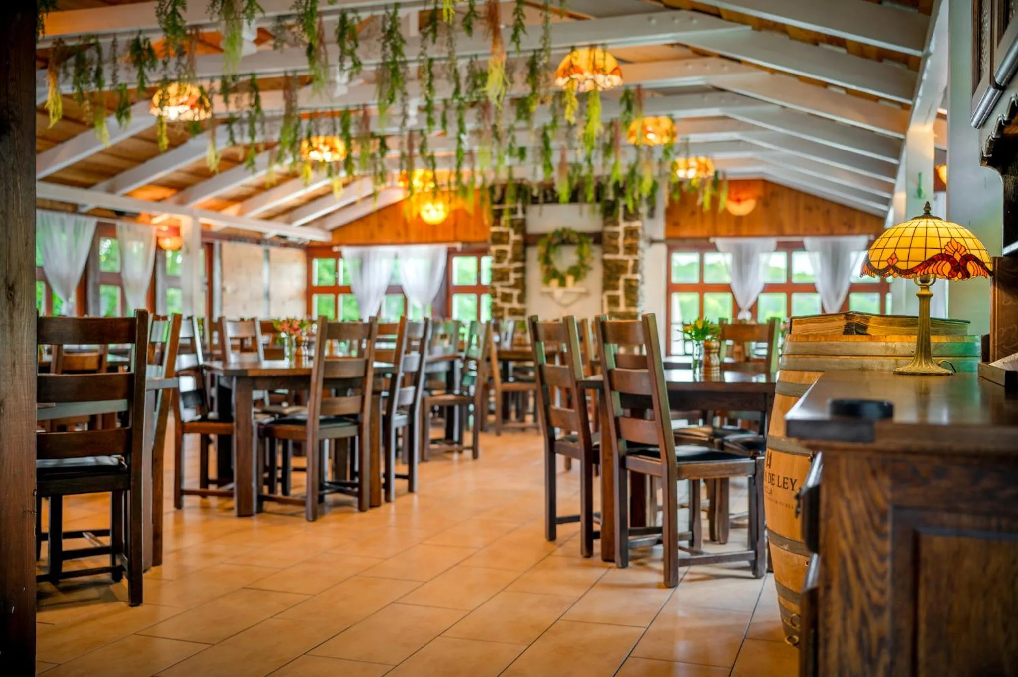 Restaurant/places to eat in Hotel Dworek Wapionka